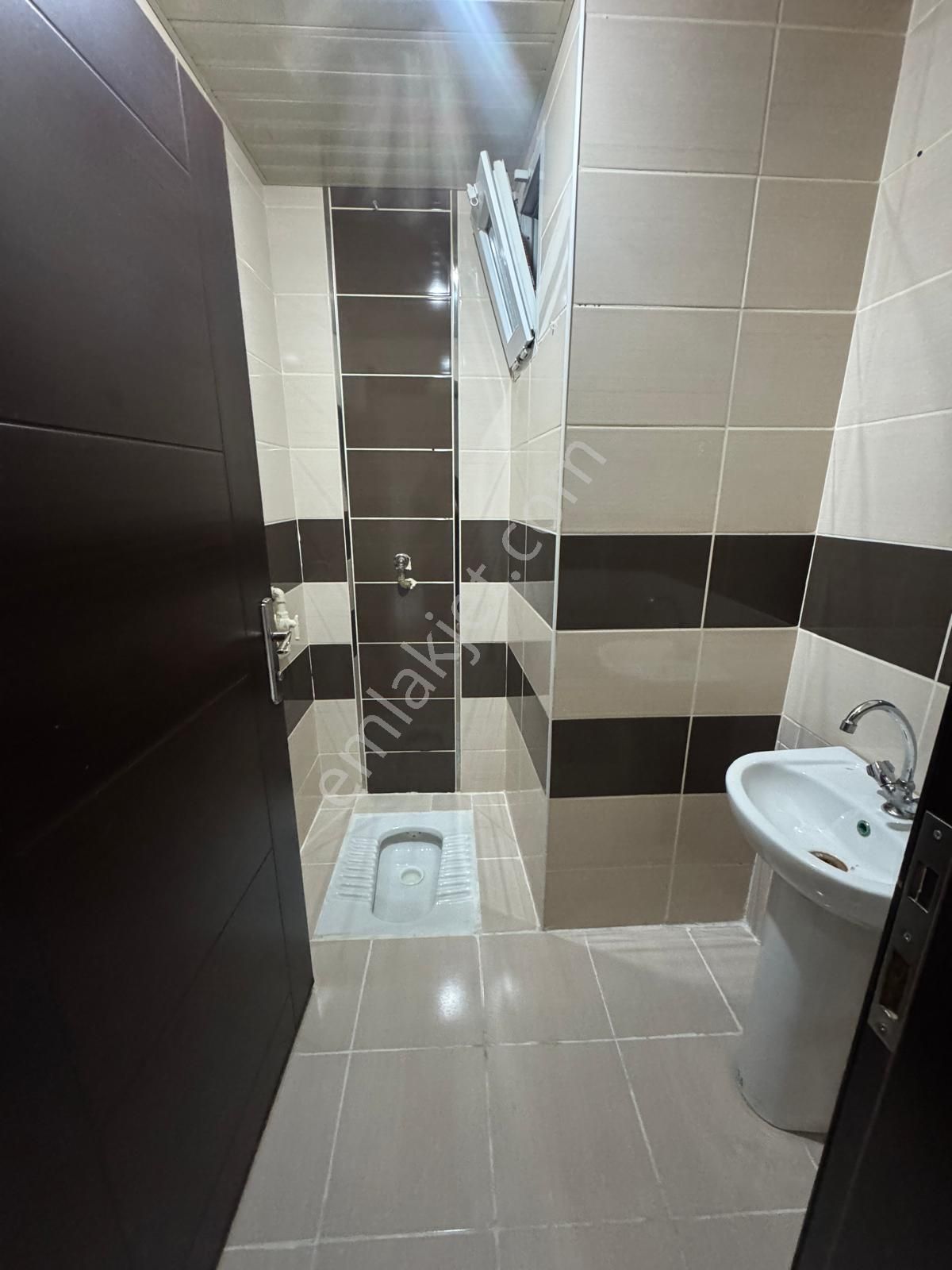 Atatürk Mahallesinde 3+1 Asansörlü Geniş Fırsat Daire - Görsel 30