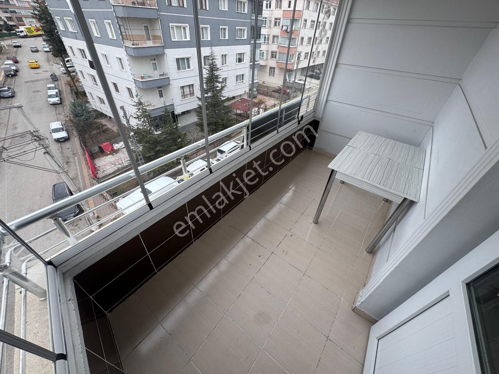 Atatürk Mahallesinde 3+1 Asansörlü Geniş Fırsat Daire - Görsel 6