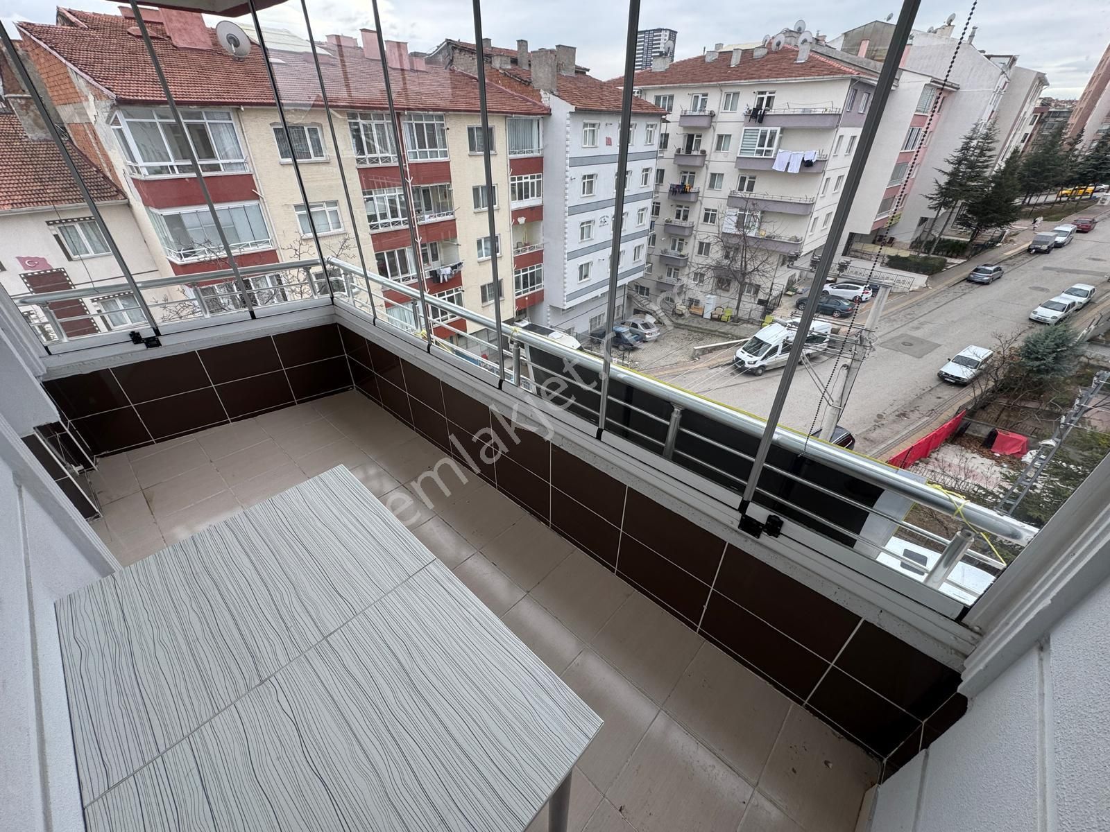 Atatürk Mahallesinde 3+1 Asansörlü Geniş Fırsat Daire - Görsel 7