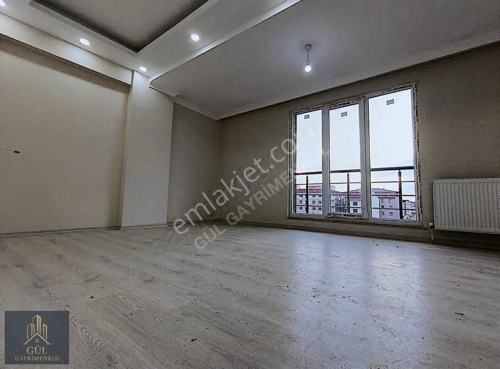 Kapaklı'da Satılık 2+1 Daire, 85m², Merkezi Konum