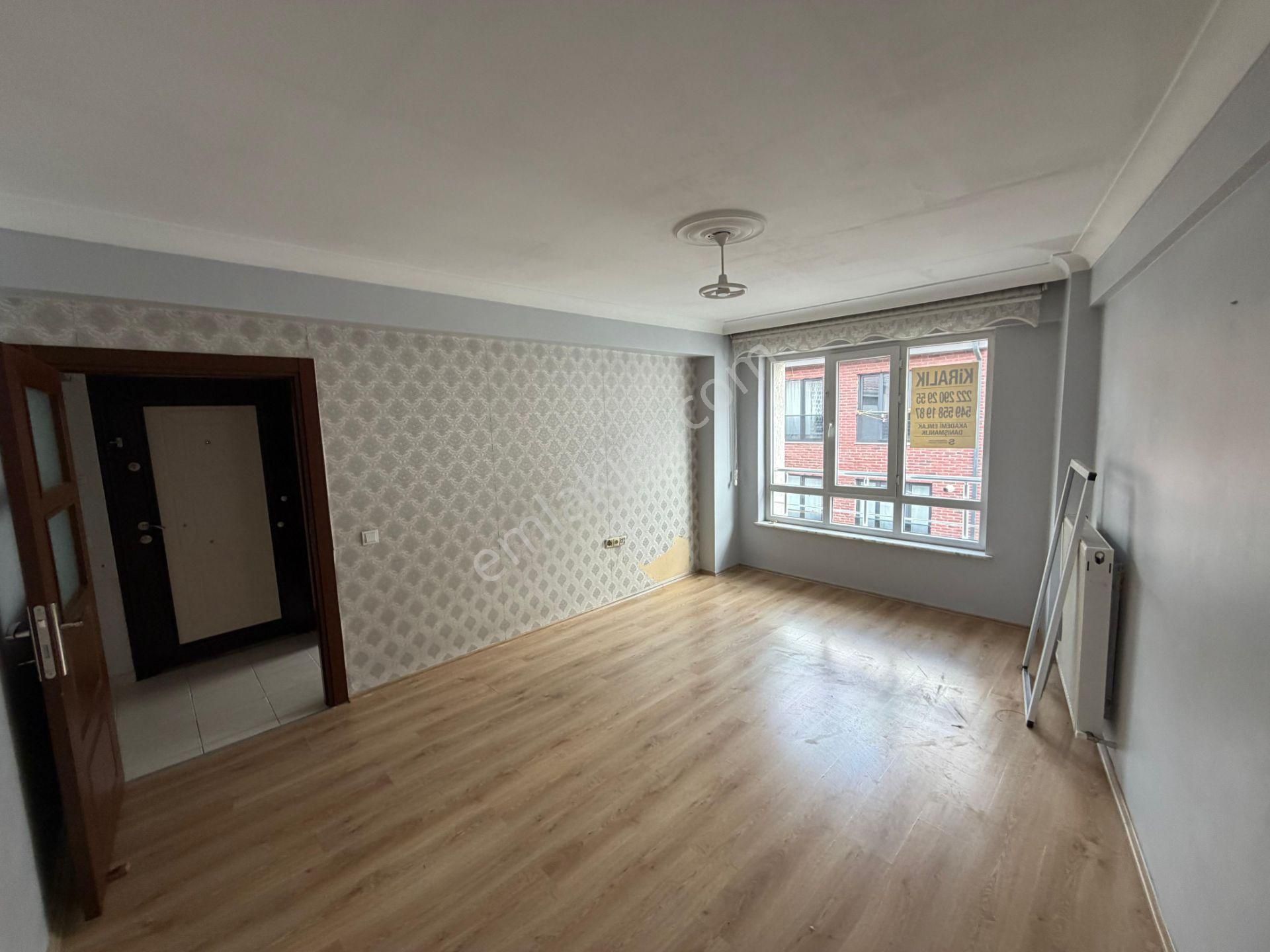 Akademi'den Kumlubel'de Çift Cephe Kiralık 2+1