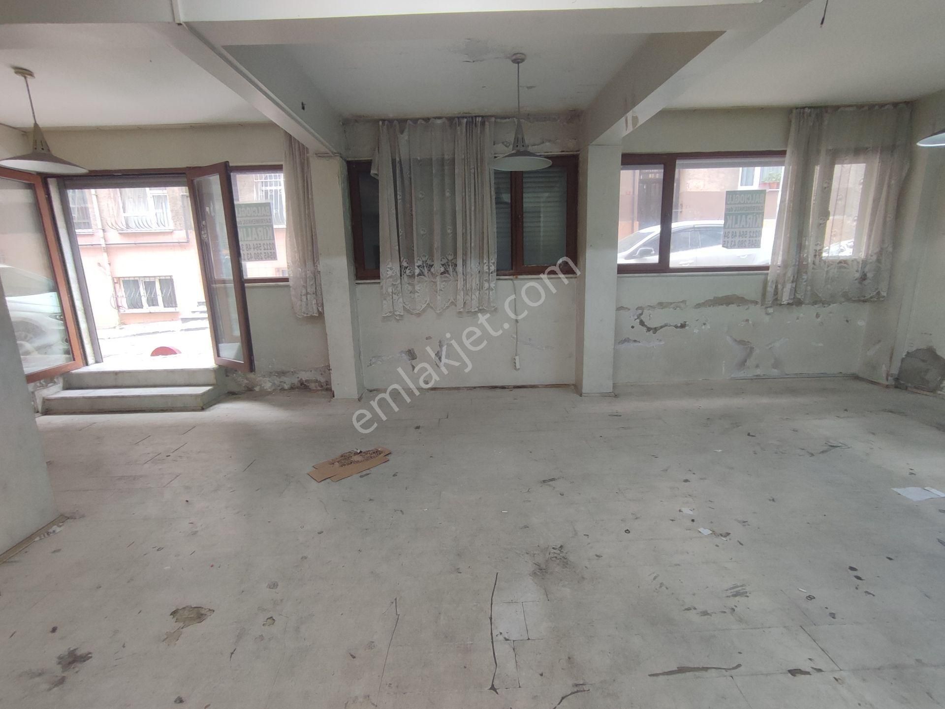 Balcıoğlundan Muratpapa Mahallesinde Satılık Düz Giriş Dükkan - Görsel 5