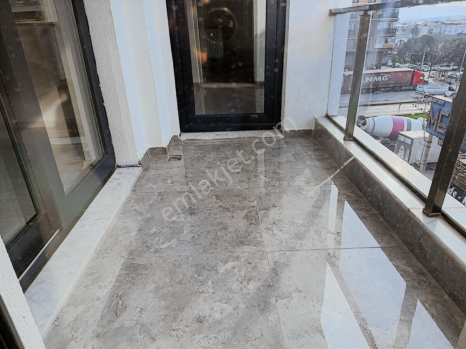 Buket Emlaktan Kiralık 3+1 Daire Ara Kat Doğalgazlı Ebeveynli - Görsel 11