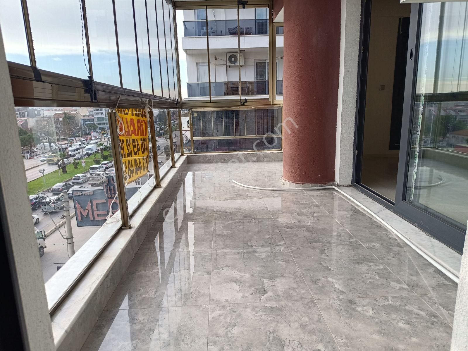 Buket Emlaktan Kiralık 3+1 Daire Ara Kat Doğalgazlı Ebeveynli - Görsel 16