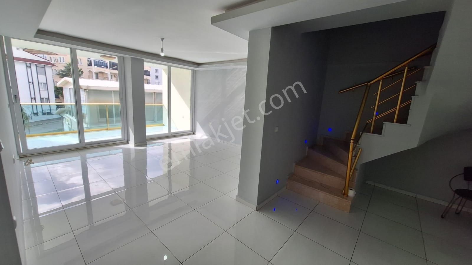 Didim Yeni Mahalle’de Havuzlu Site İçerisinde Asansörlü Satılık 3+1 Dubleks Daire - Görsel 6