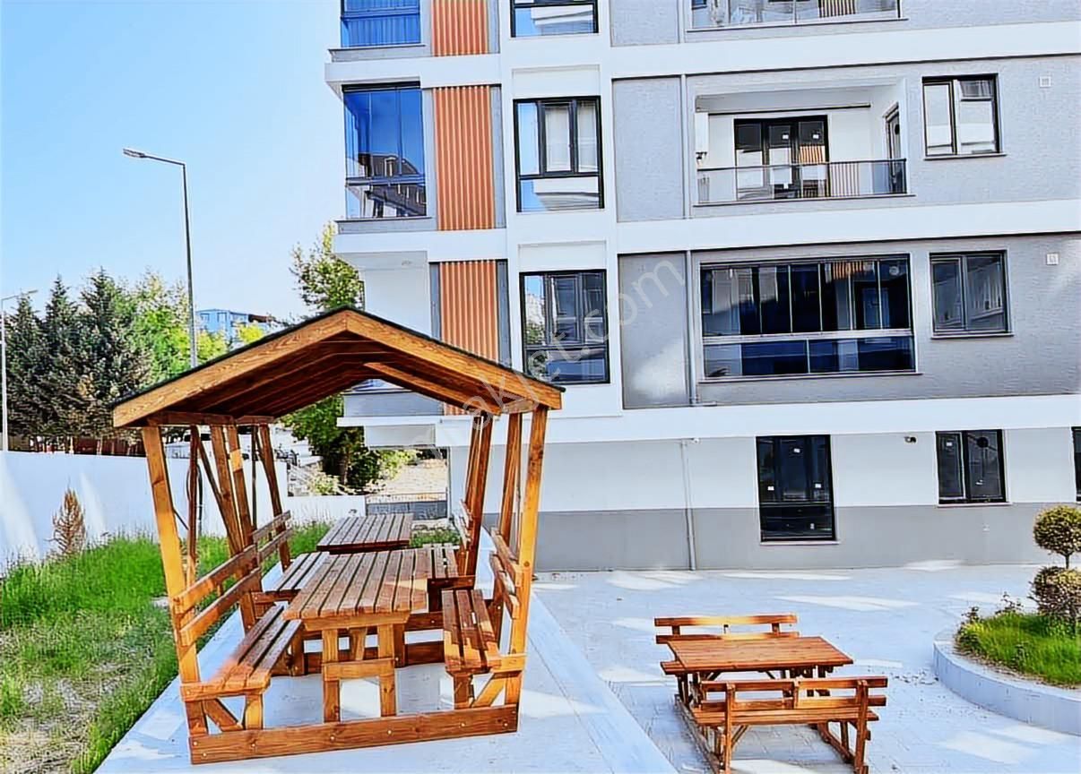 ''şehrin Merkezinde Lüks Kombi Ankestralı 120mk 3+1 Daireler'' - Görsel 6