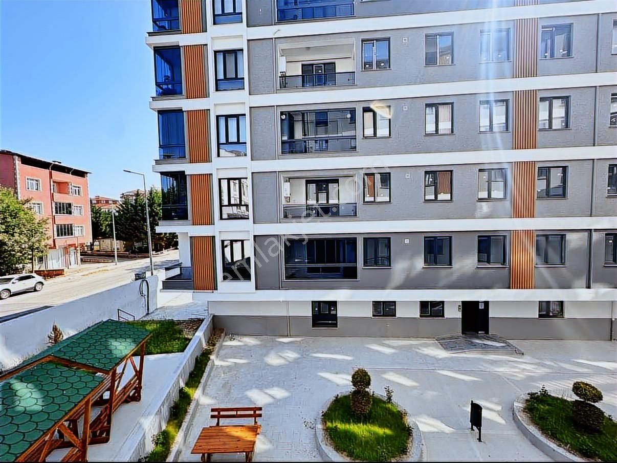 ''şehrin Merkezinde Lüks Kombi Ankestralı 120mk 3+1 Daireler''