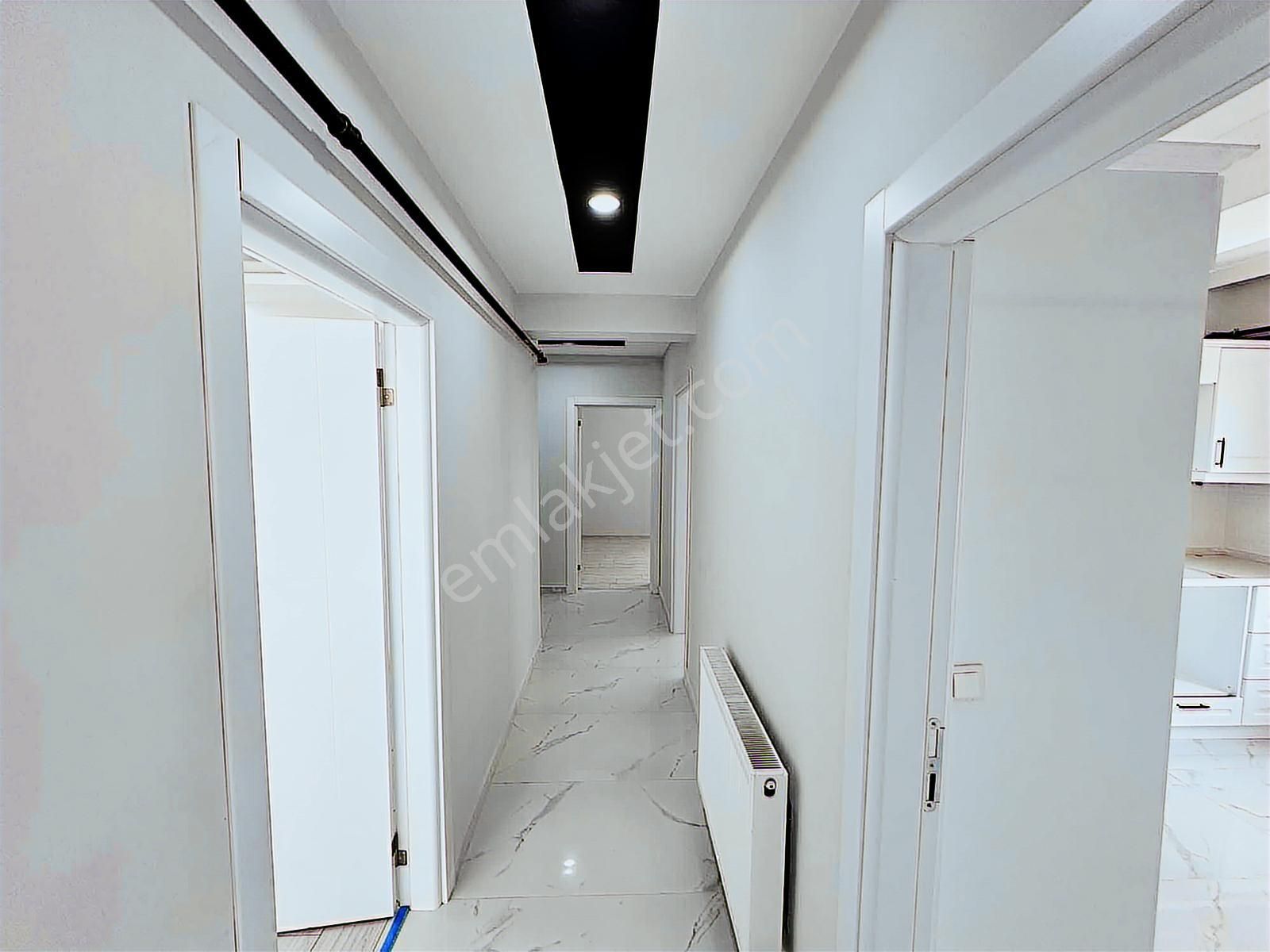 ''şehrin Merkezinde Lüks Kombi Ankestralı 120mk 3+1 Daireler'' - Görsel 15