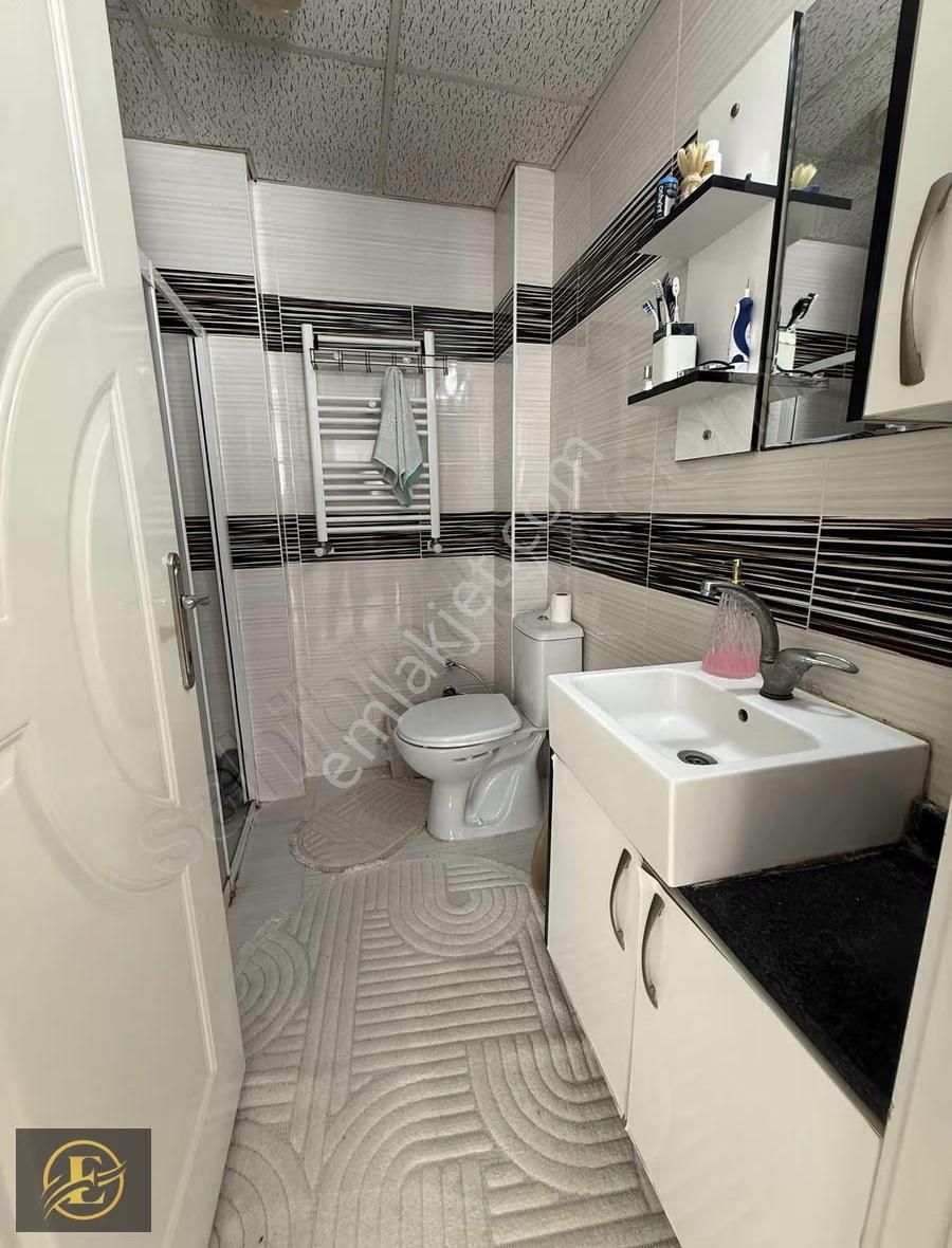 Ekol'den Şahsi Garajlı Merkezi Konumda İskanlı Fırsat 3+1 - Görsel 12