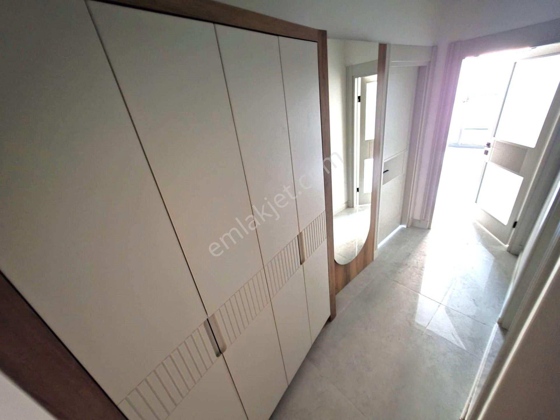 Akçay'da Aygülden Sıfır Ara Kat Denize Çok Yakın Yerden Isınmalı Geniş Cam Balkonlu 1+1satılık Daire - Görsel 15