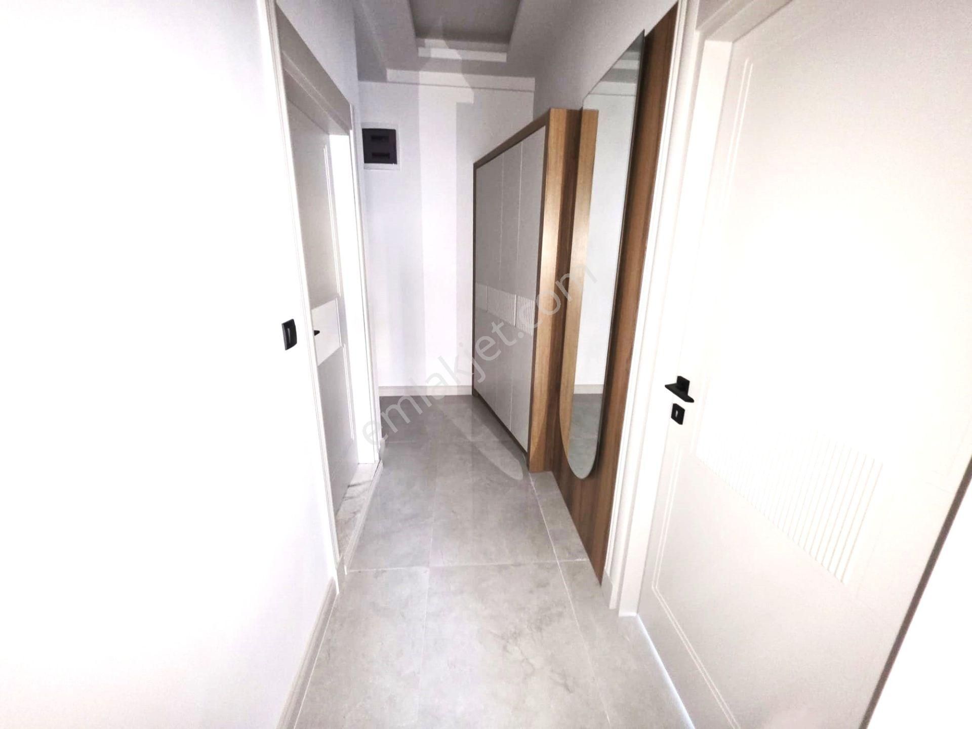 Akçay'da Aygülden Sıfır Ara Kat Denize Çok Yakın Yerden Isınmalı Geniş Cam Balkonlu 1+1satılık Daire - Görsel 32