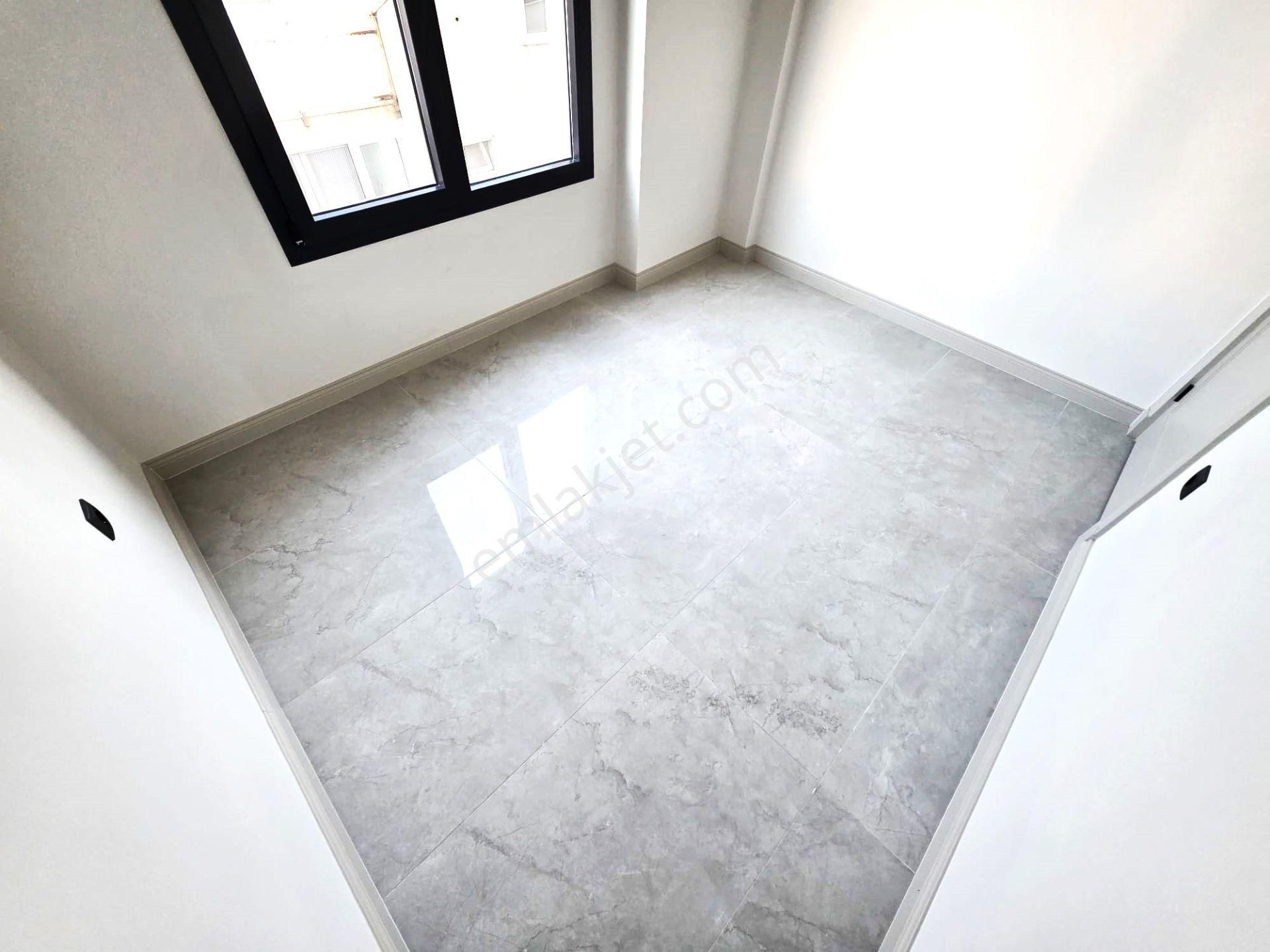 Akçay'da Aygülden Sıfır Ara Kat Denize Çok Yakın Yerden Isınmalı Geniş Cam Balkonlu 1+1satılık Daire - Görsel 20