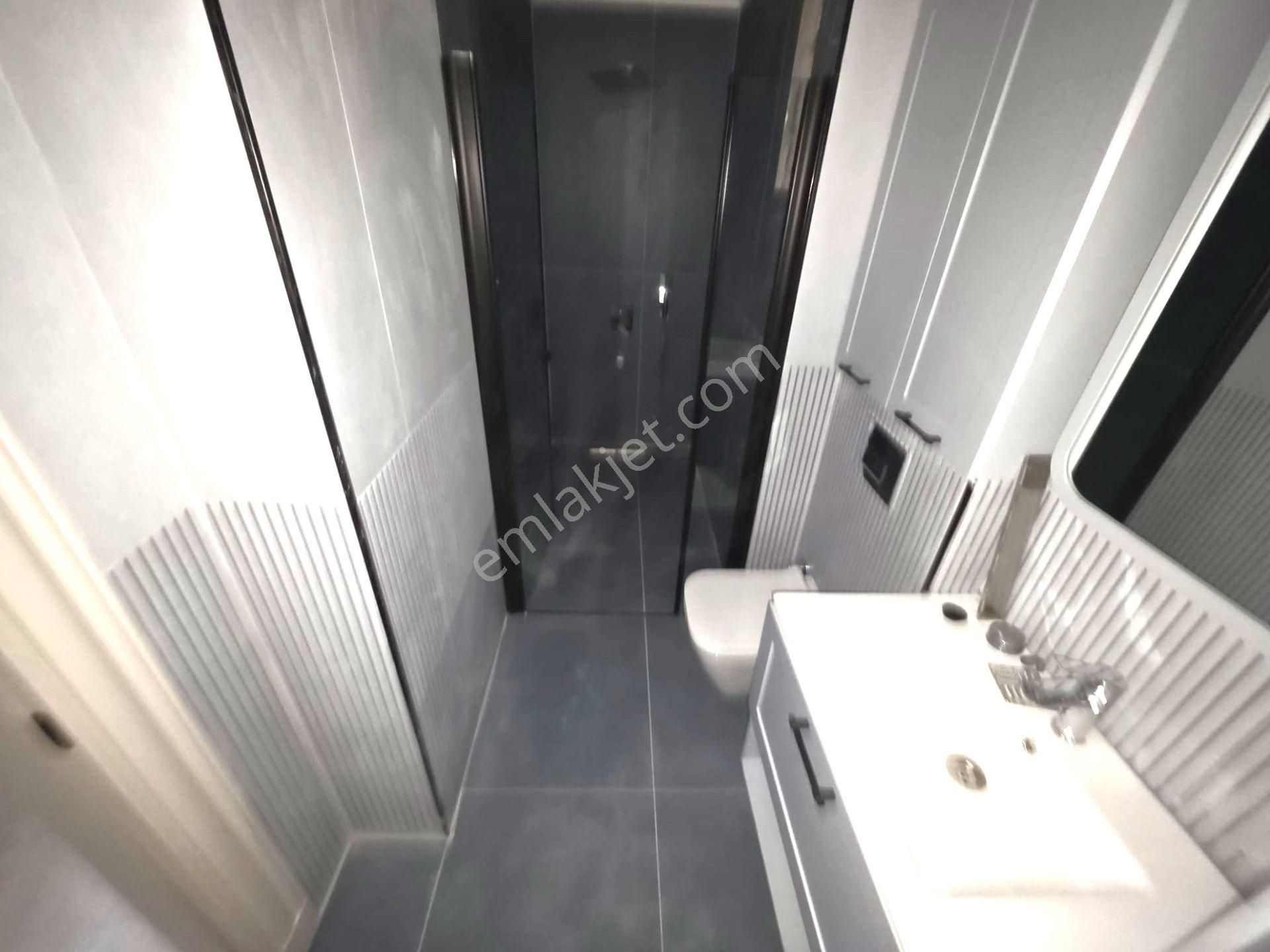 Akçay'da Aygülden Sıfır Ara Kat Denize Çok Yakın Yerden Isınmalı Geniş Cam Balkonlu 1+1satılık Daire - Görsel 25