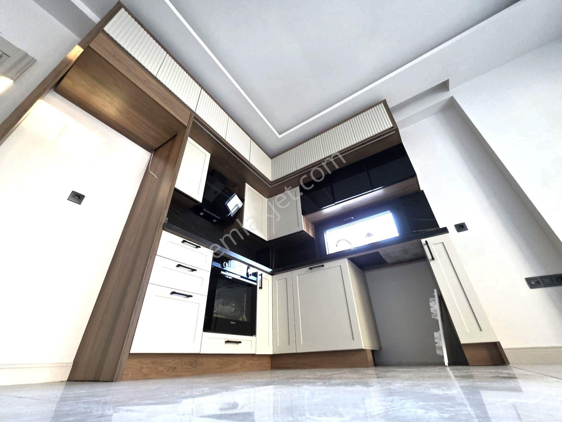 Akçay'da Aygülden Sıfır Ara Kat Denize Çok Yakın Yerden Isınmalı Geniş Cam Balkonlu 1+1satılık Daire - Görsel 5