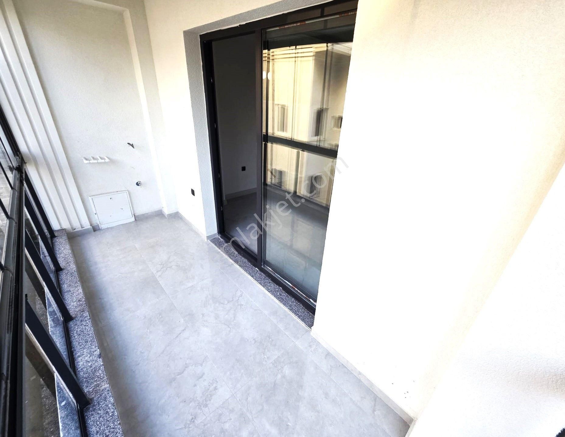 Akçay'da Aygülden Sıfır Ara Kat Denize Çok Yakın Yerden Isınmalı Geniş Cam Balkonlu 1+1satılık Daire - Görsel 35