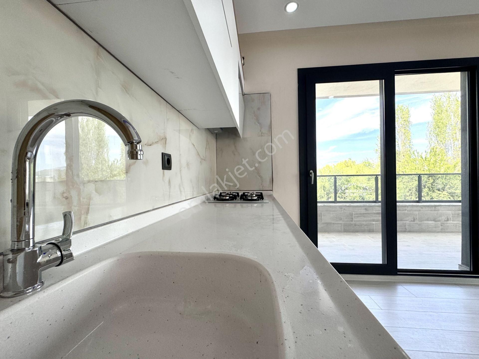 Sadece Berkay Demirel'den Altınkumda Arakat Sıfır 75 M2 1+1 Daire - Görsel 20