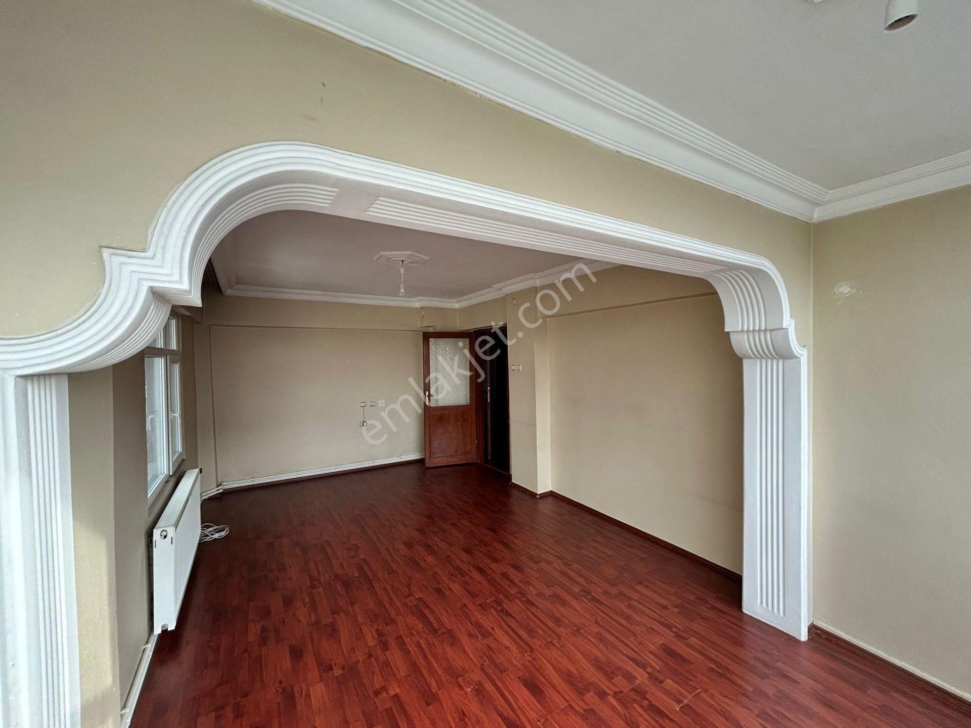 Remax Mavi Volkan Büyükyıldız'dan Kurtuluş'ta 2+1 Kiralık Daire - Görsel 3