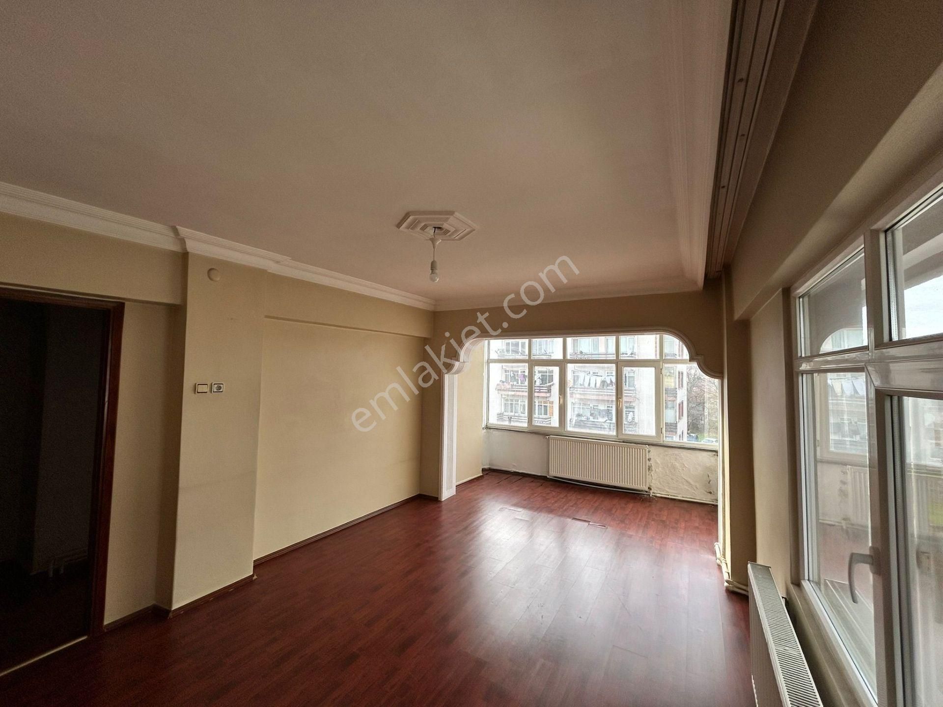 Remax Mavi Volkan Büyükyıldız'dan Kurtuluş'ta 2+1 Kiralık Daire - Görsel 2