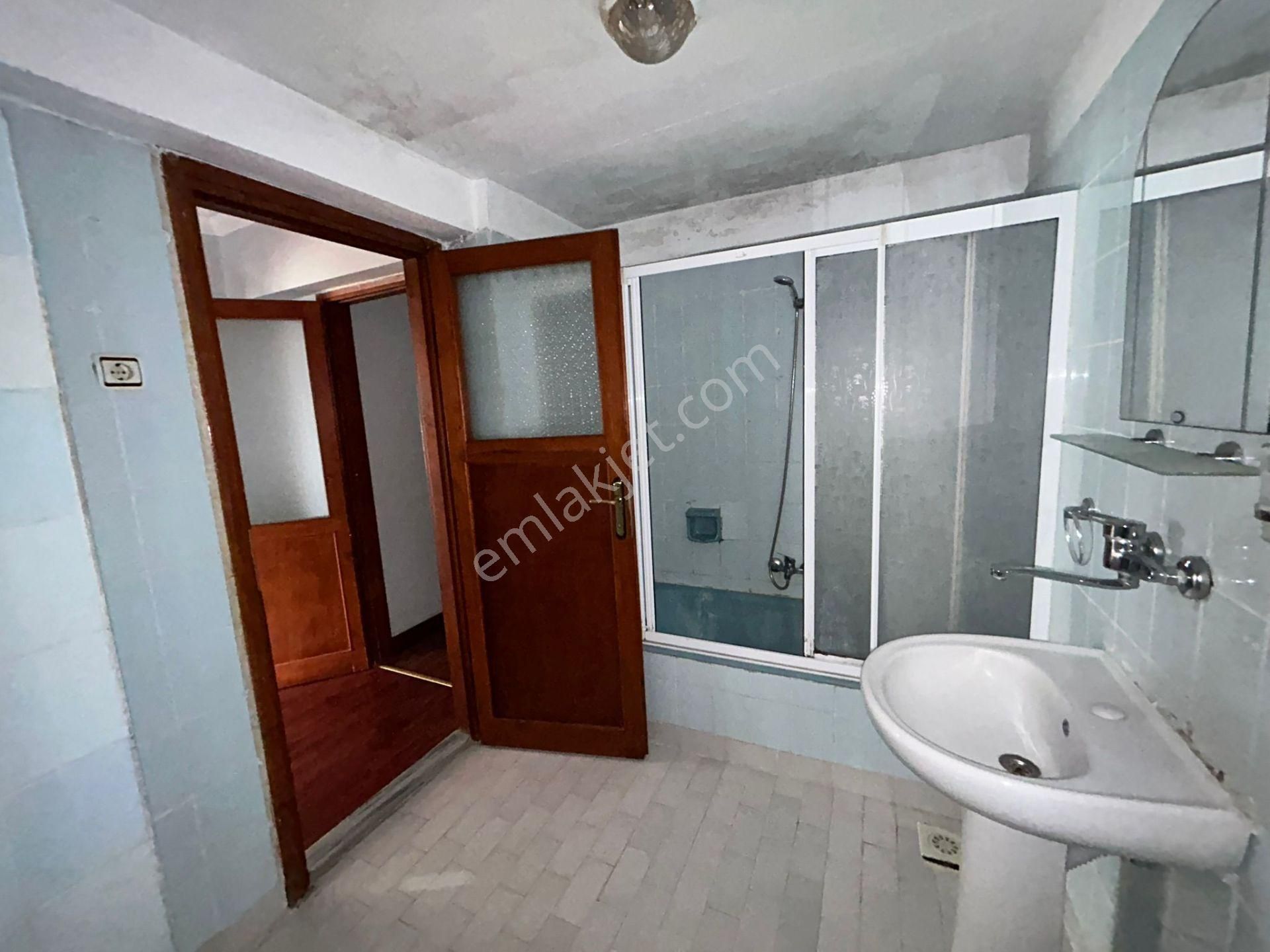 Remax Mavi Volkan Büyükyıldız'dan Kurtuluş'ta 2+1 Kiralık Daire - Görsel 15