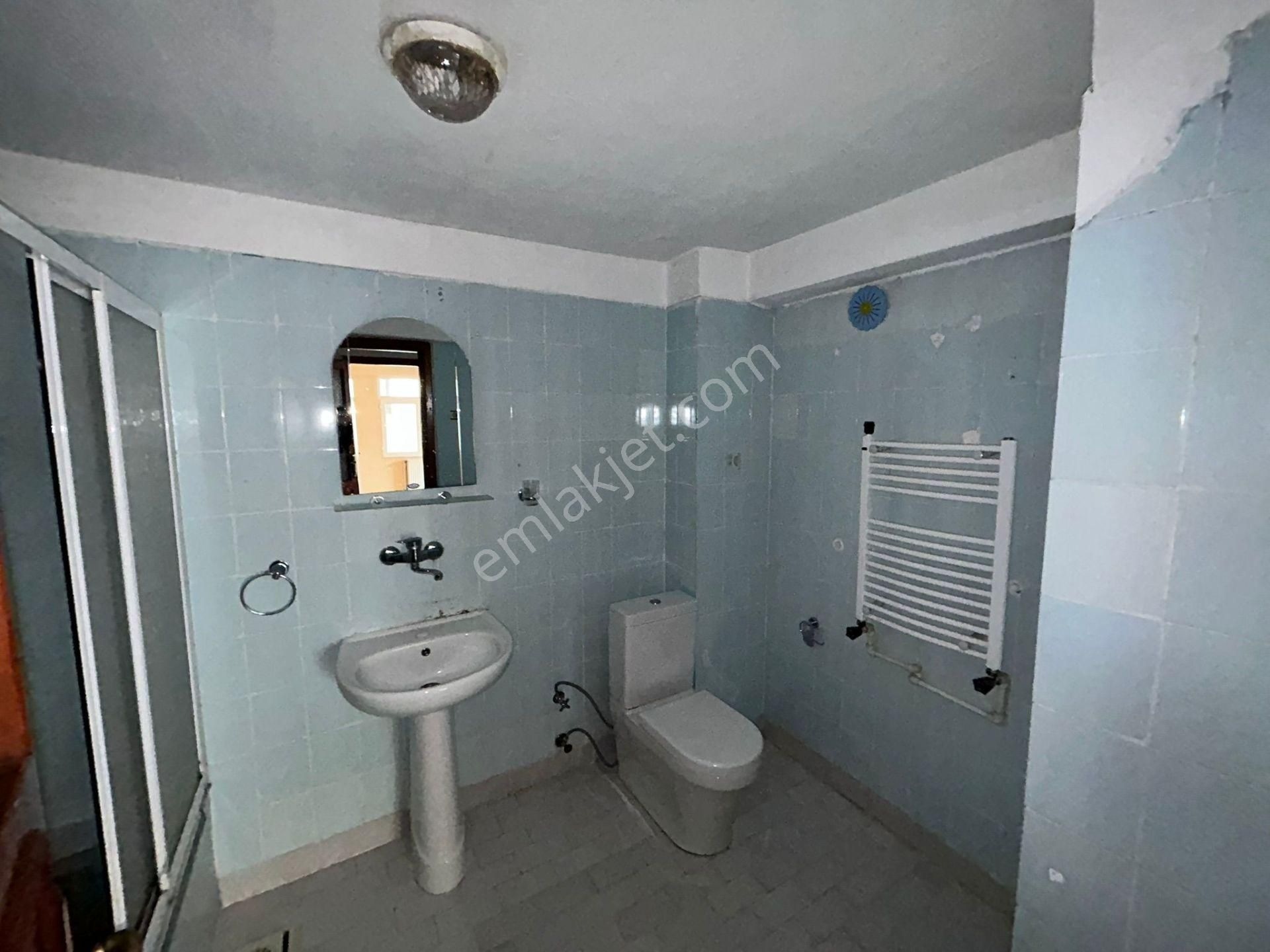 Remax Mavi Volkan Büyükyıldız'dan Kurtuluş'ta 2+1 Kiralık Daire - Görsel 16