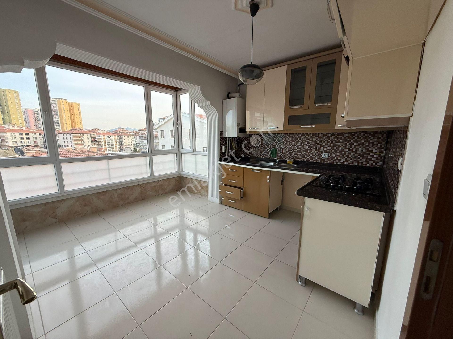 Bilgen Vatan'dan Aktepe Merkez'de Asansörlü Yeni Binada Satılık Manzaralı Lüks Yapılı Dubleks - Görsel 4