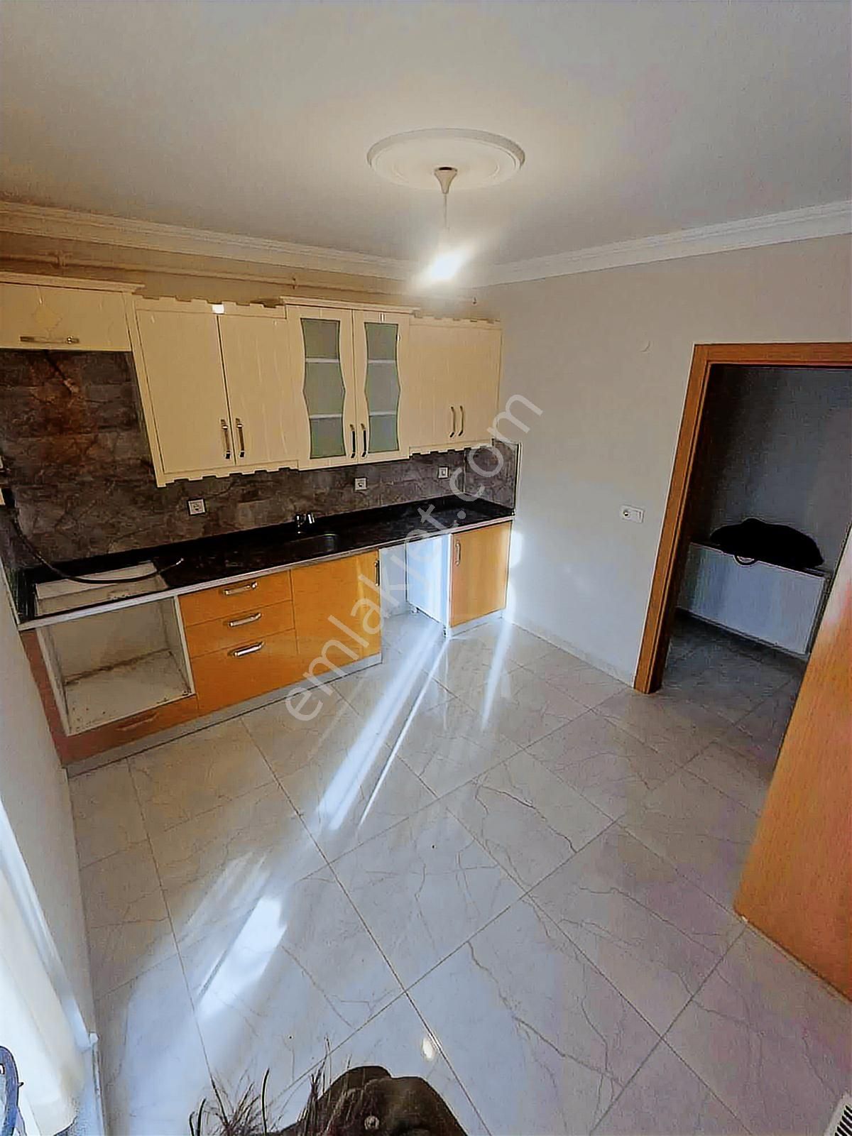 Çiftlikköy Sahil Mahallesinde Ara Kat Kiralık 3+1 Daire - Görsel 20