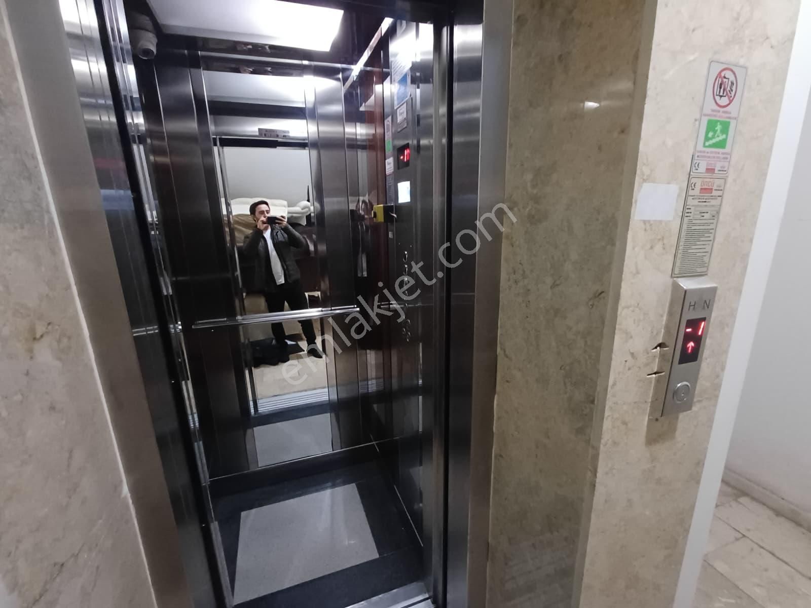 Yaylada Merkezi Konumda Kat Konumda 3+1 - Görsel 24