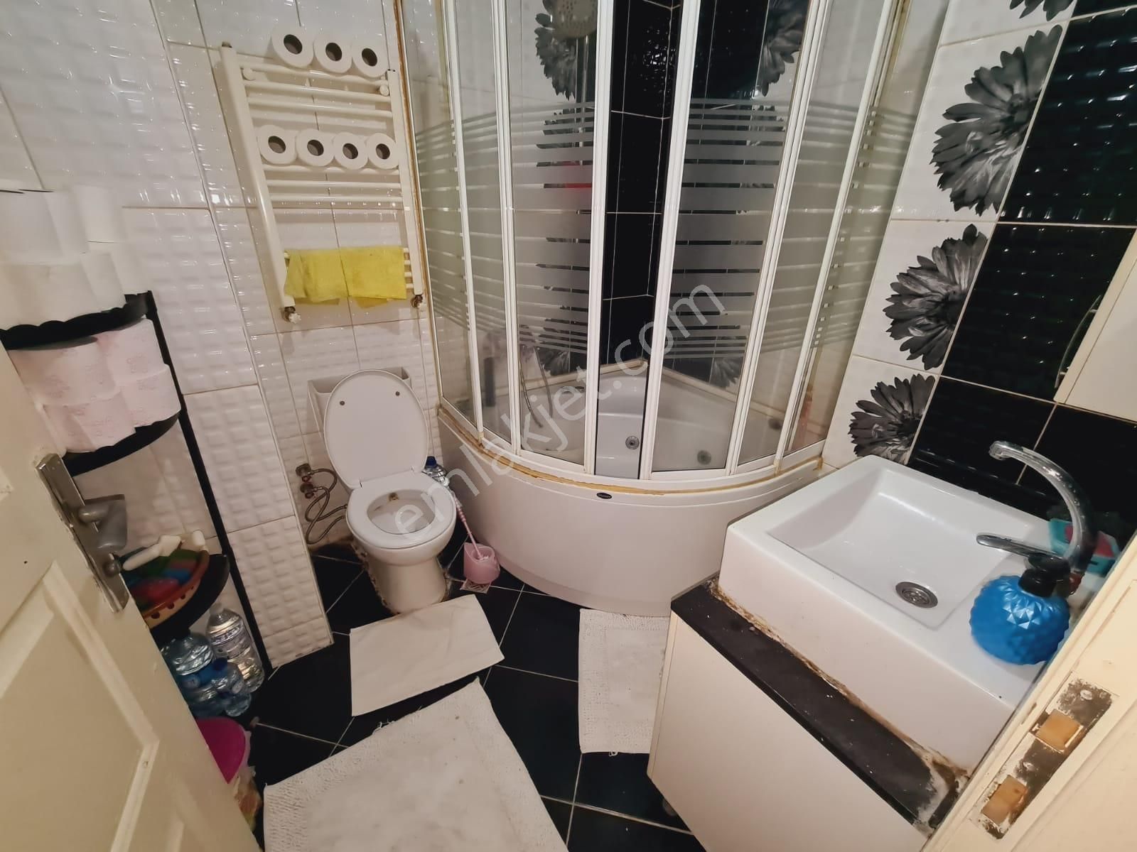 Bilgen Vatan'dan Bağlarbaşı'nda Melek Özen Okul Yakını 5+1 Çift Teraslı Satılık Dubleks Daire - Görsel 3