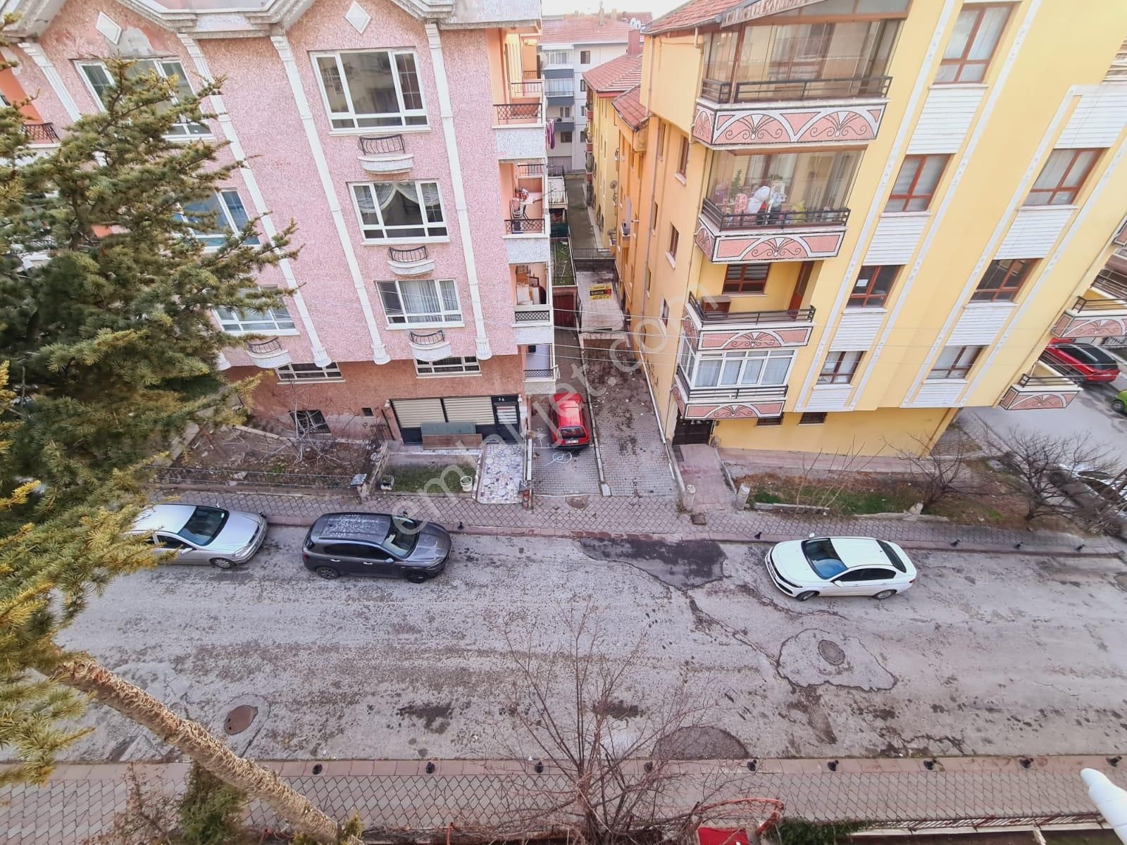 Bilgen Vatan'dan Bağlarbaşı'nda Melek Özen Okul Yakını 5+1 Çift Teraslı Satılık Dubleks Daire - Görsel 14