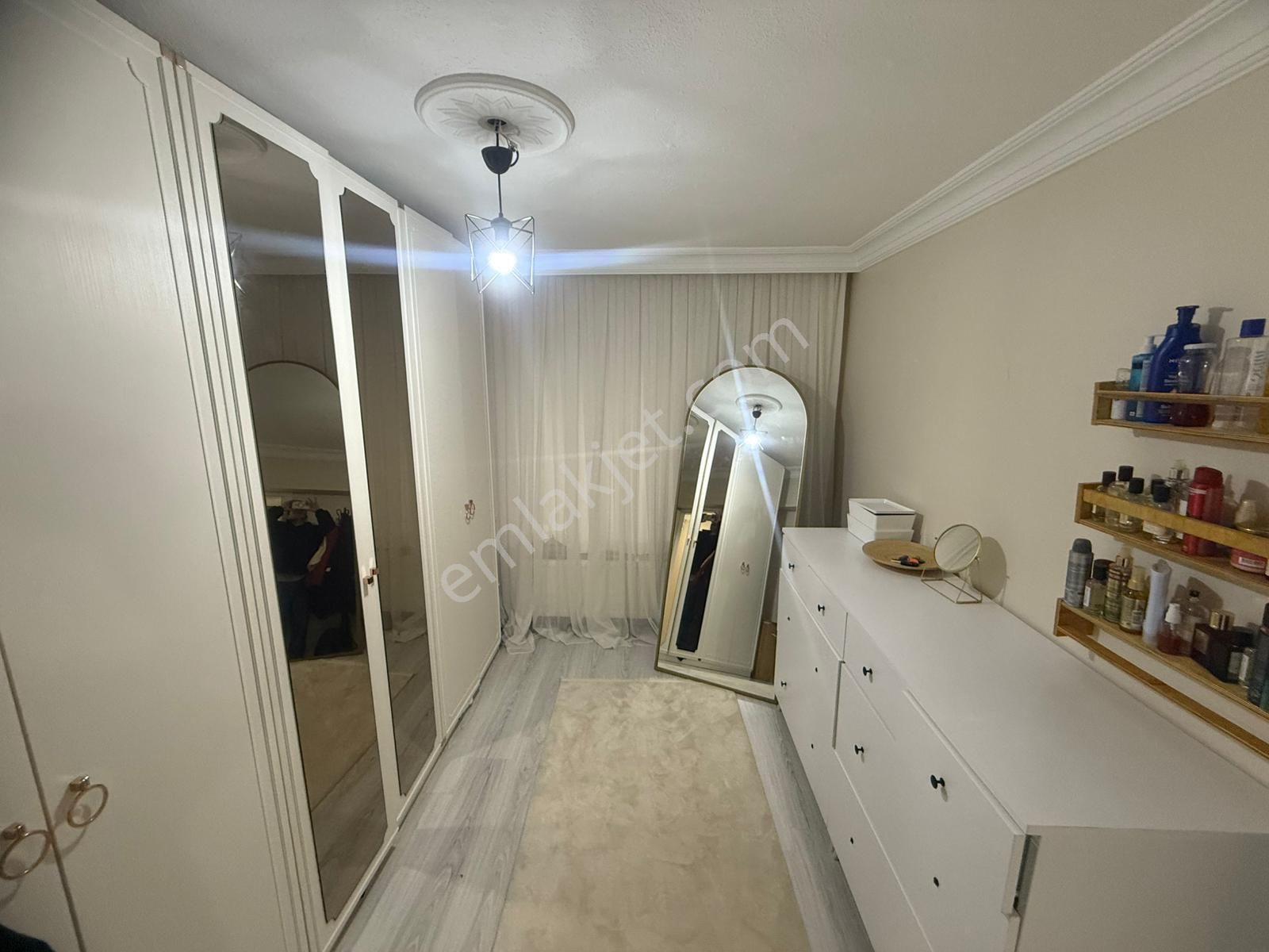 Pursaklar Mehmet Zengin Emlak'tan Merkez Mah. 1.kot 3+1 Ful Yapılı Masrafsız Daire - Görsel 10