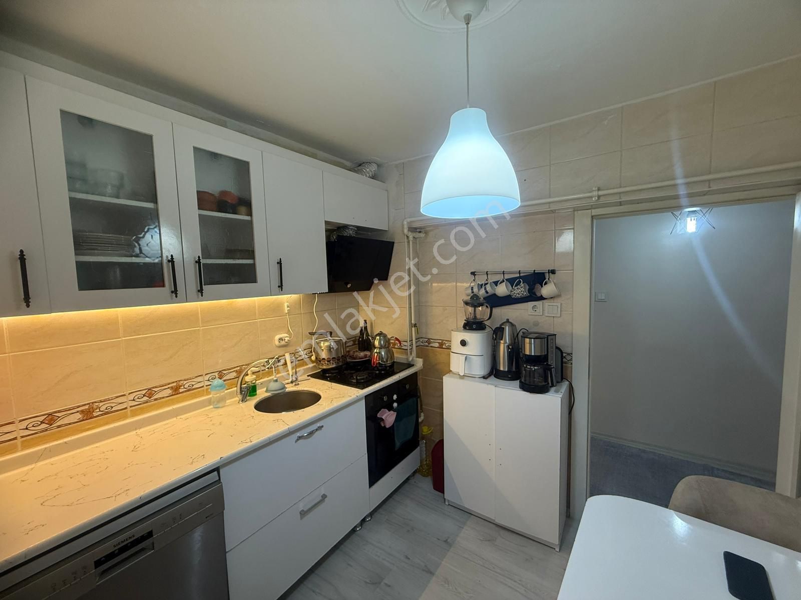 Pursaklar Mehmet Zengin Emlak'tan Merkez Mah. 1.kot 3+1 Ful Yapılı Masrafsız Daire - Görsel 9