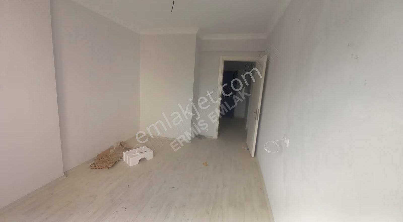 Atatürk Mah. Gölete Yakın 3+1 Fırsat Daire - Görsel 8