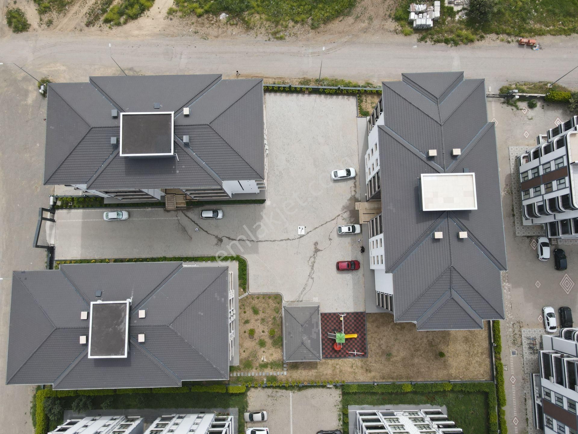 Irmaksudan Burhaniye De Site İçinde Lüks Satılık 3+1 Daire - Görsel 22