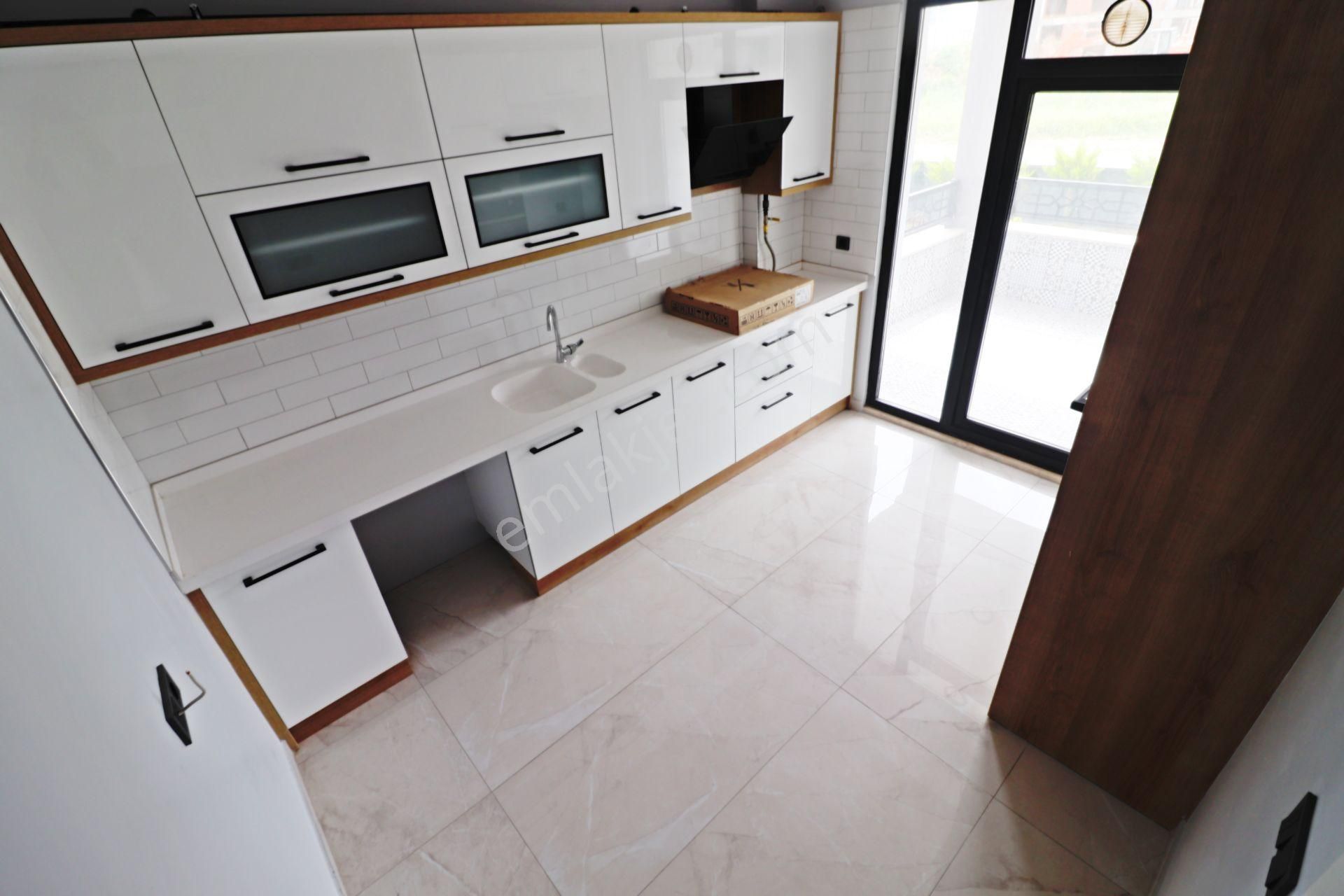 Irmaksudan Burhaniye De Site İçinde Lüks Satılık 3+1 Daire - Görsel 2