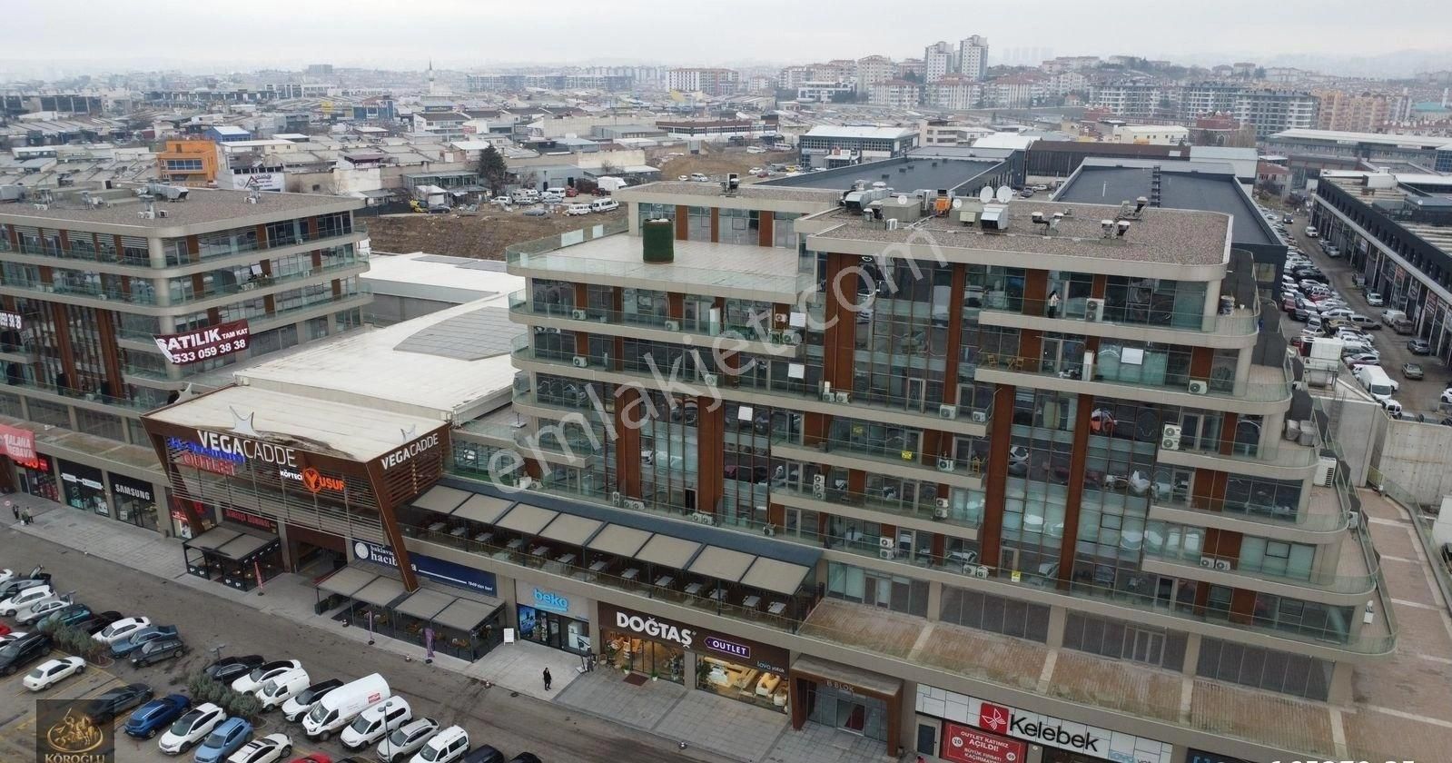 Vega Cadde'de Satılık Daire/ofis 170 M² Kiracılı
