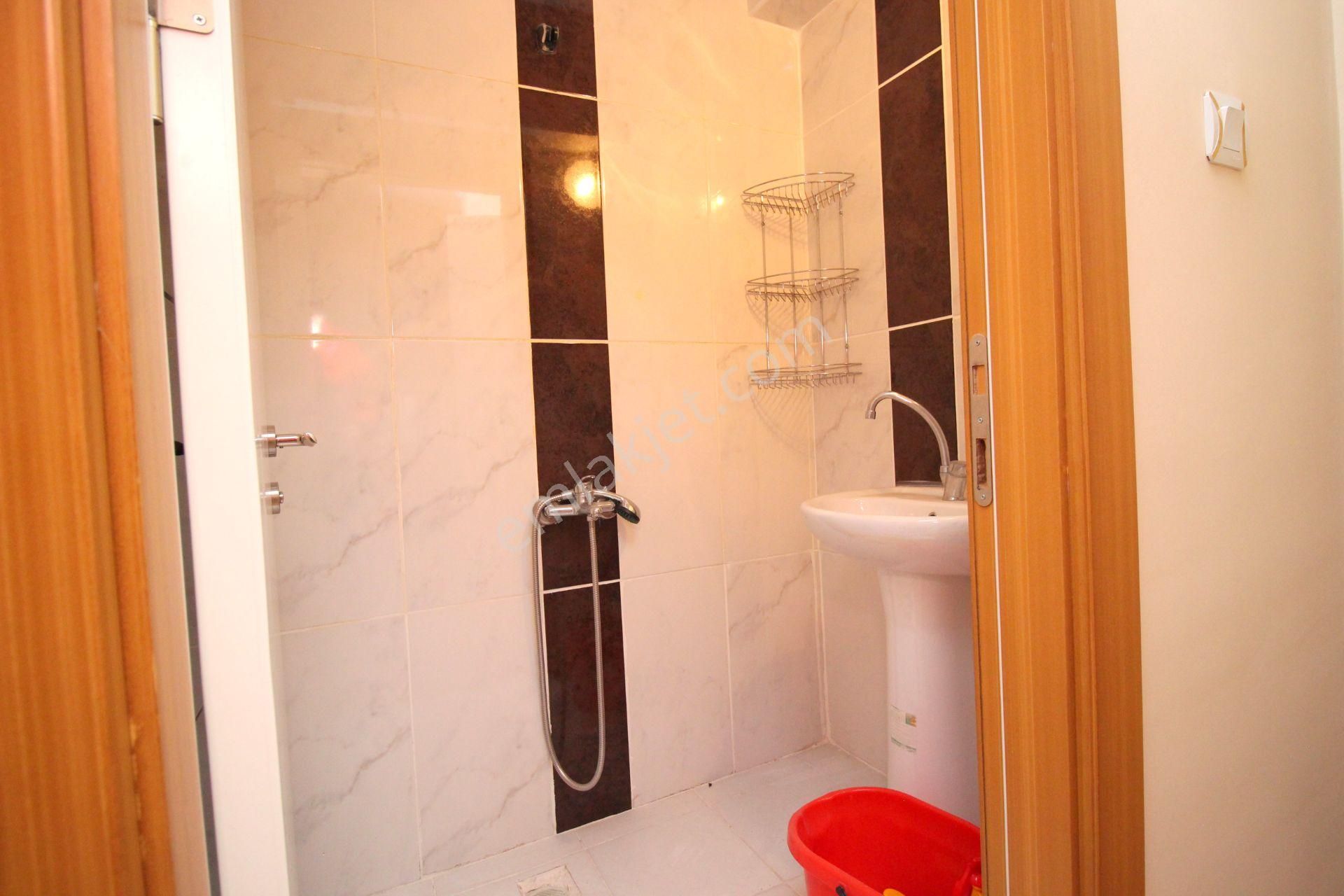 Emre Emlak'tan Topçu Mah'de Asansörlü Manzaralı Yeni Bina 2+1 Kiralık Daire - Görsel 16