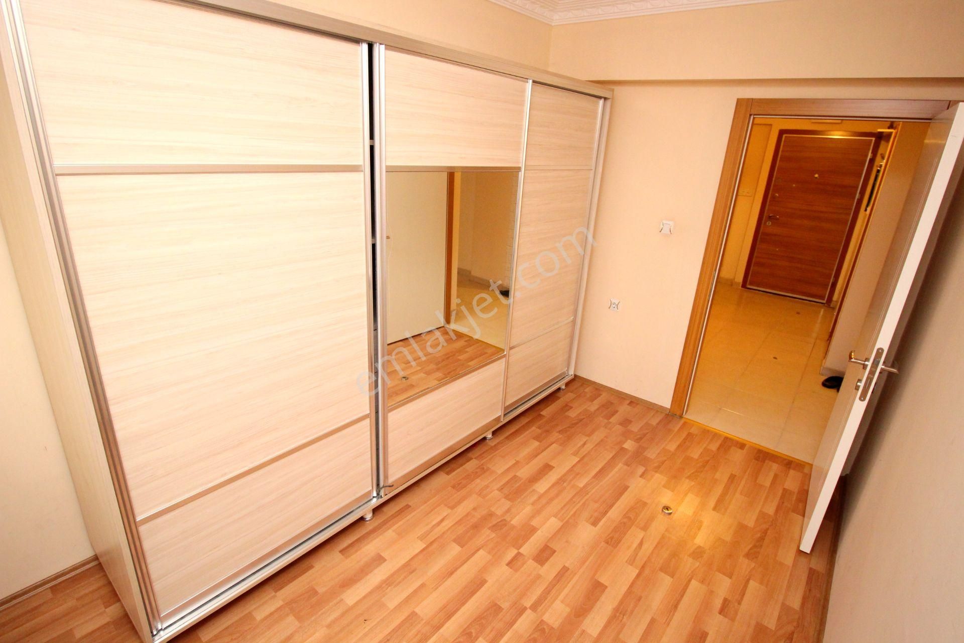 Emre Emlak'tan Topçu Mah'de Asansörlü Manzaralı Yeni Bina 2+1 Kiralık Daire - Görsel 13