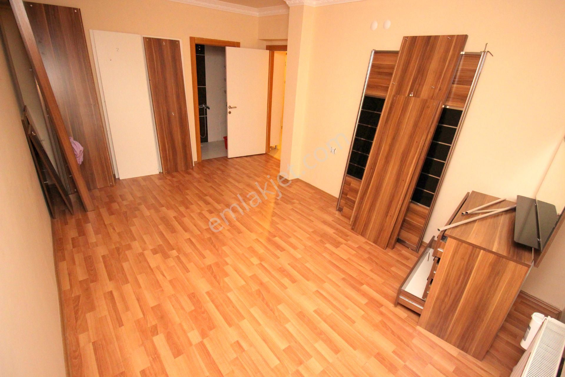 Emre Emlak'tan Topçu Mah'de Asansörlü Manzaralı Yeni Bina 2+1 Kiralık Daire - Görsel 15