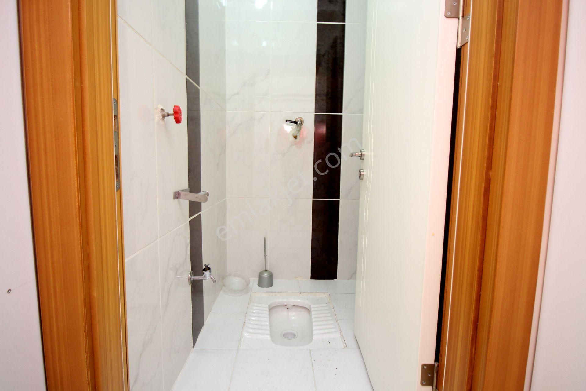 Emre Emlak'tan Topçu Mah'de Asansörlü Manzaralı Yeni Bina 2+1 Kiralık Daire - Görsel 23