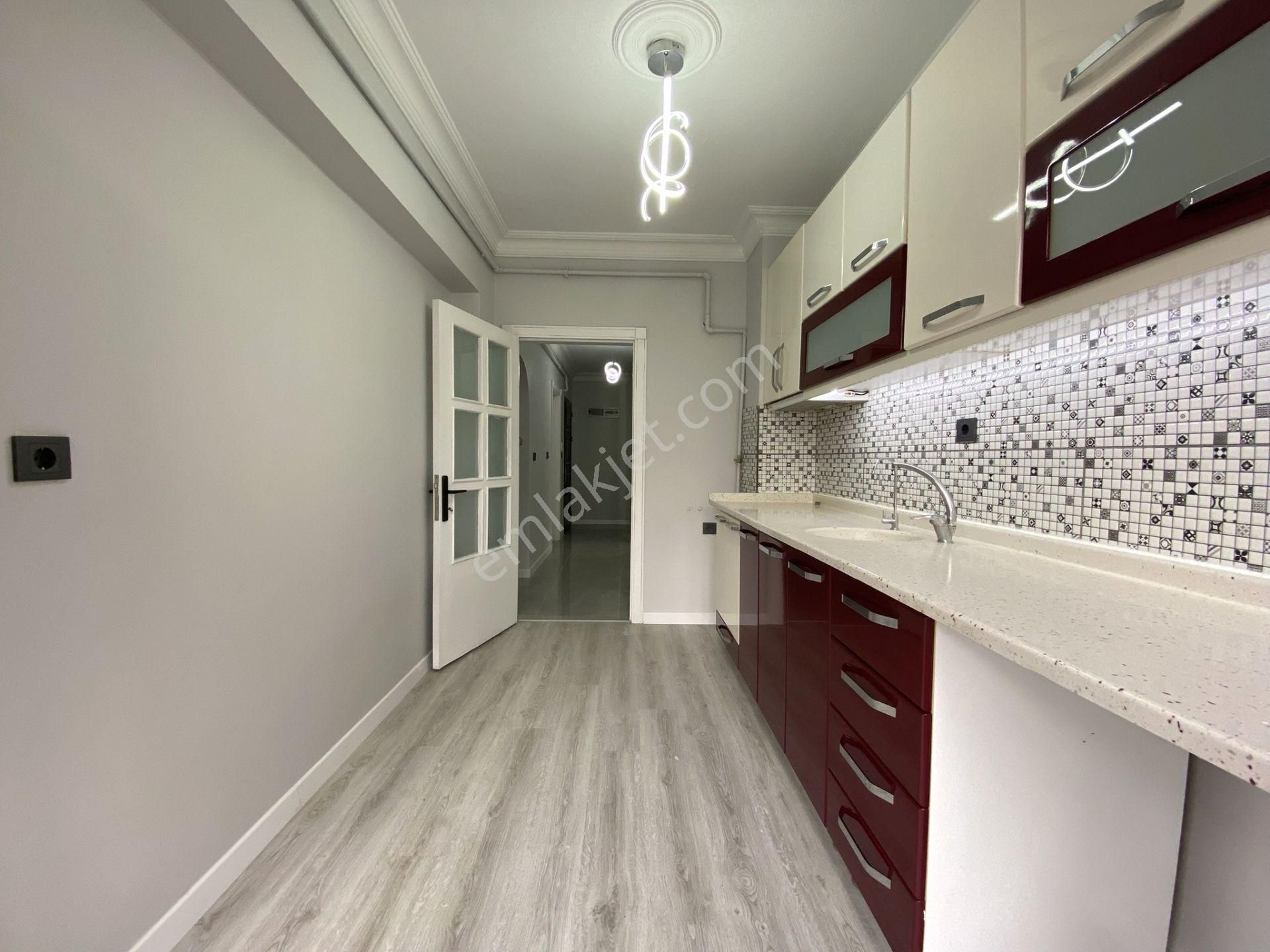 Ufuk Kılıç Emlak'tan Merkezde Isı Yalıtımlı Güney Cephe Ara Kat 3+1 - Görsel 6