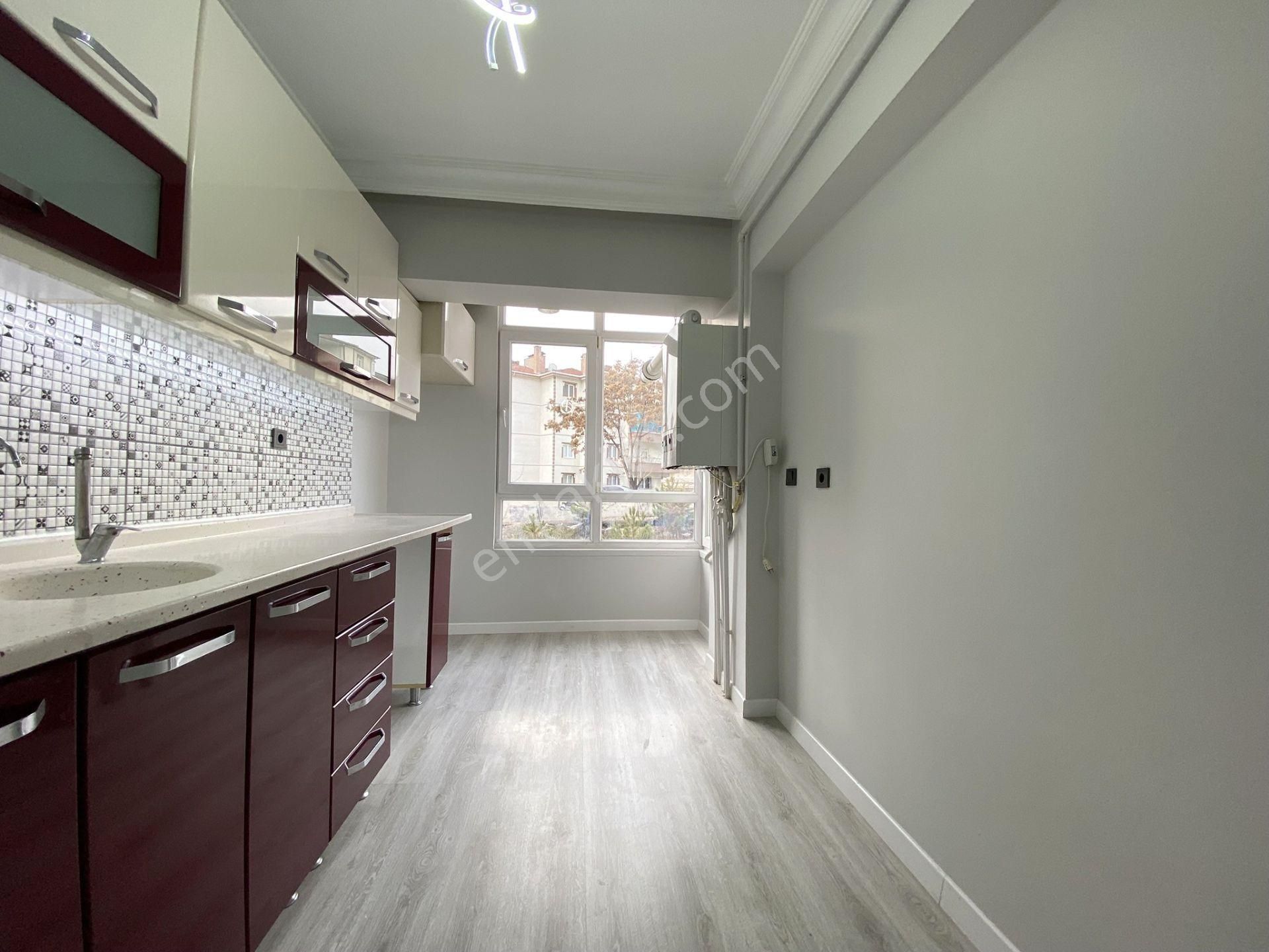 Ufuk Kılıç Emlak'tan Merkezde Isı Yalıtımlı Güney Cephe Ara Kat 3+1 - Görsel 7