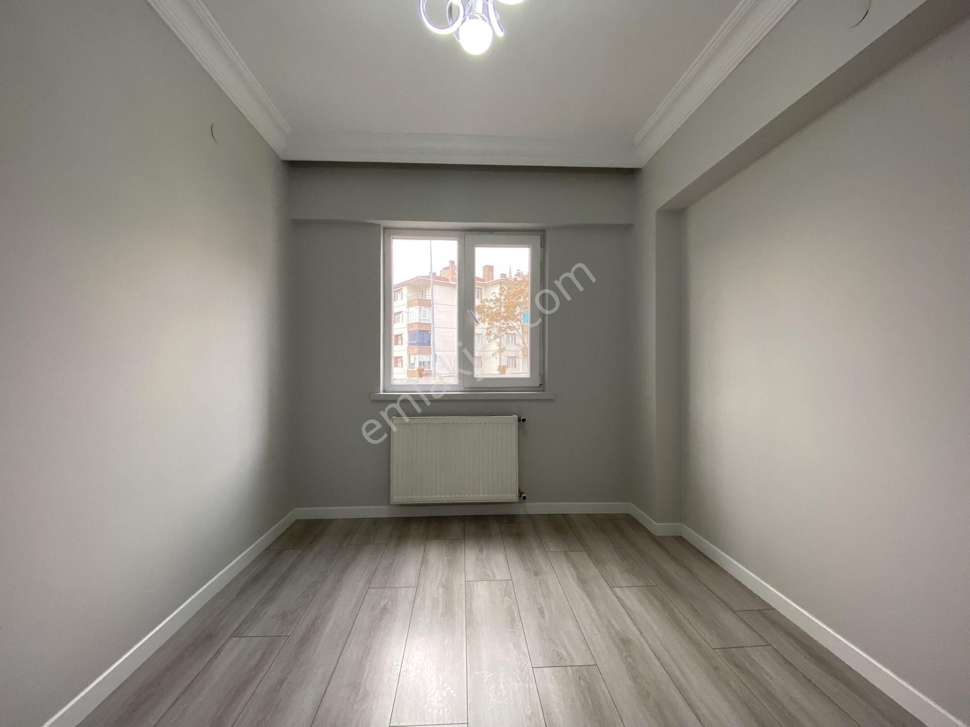 Ufuk Kılıç Emlak'tan Merkezde Isı Yalıtımlı Güney Cephe Ara Kat 3+1 - Görsel 18