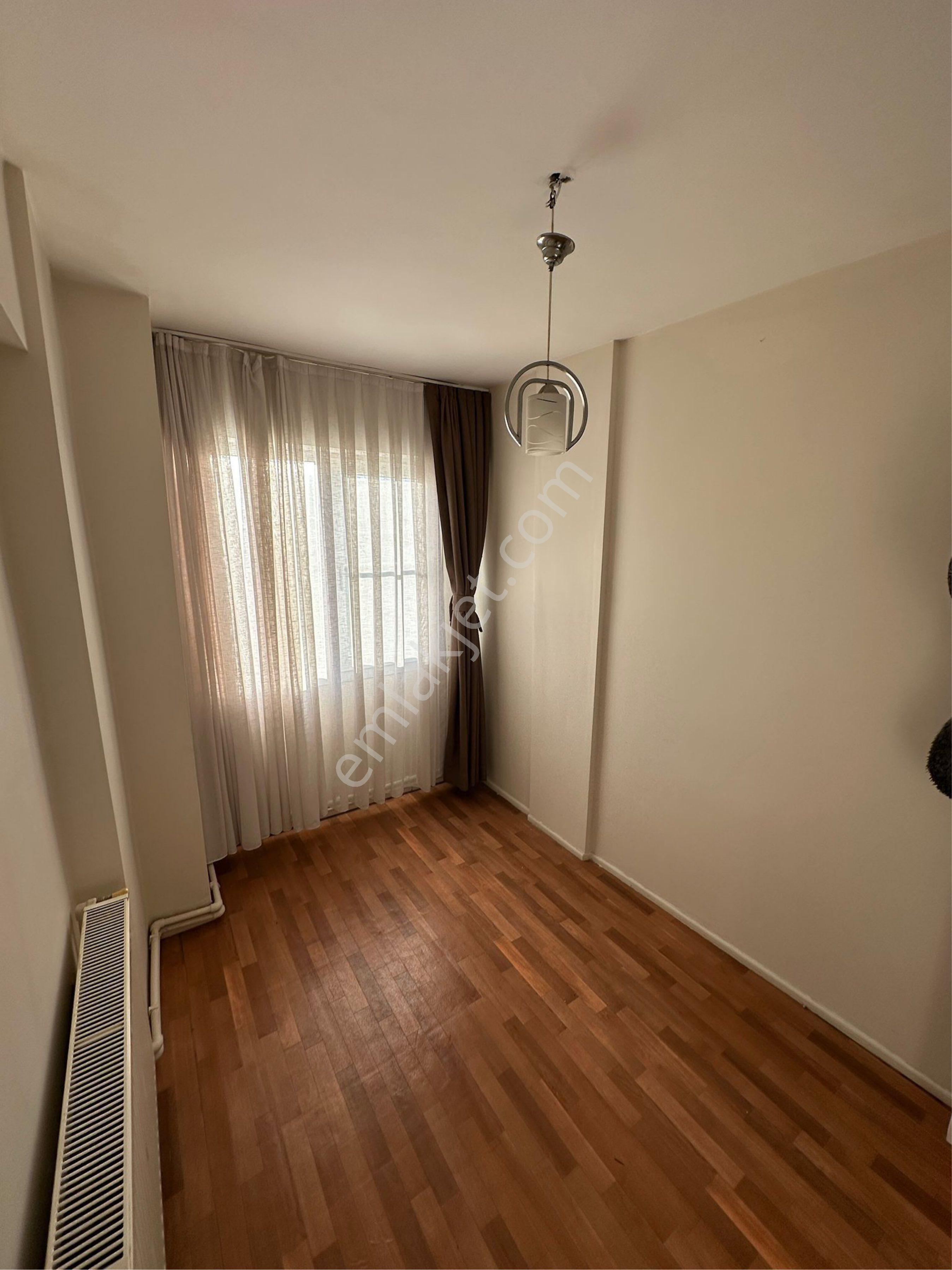 Yeşilyurt Ulu Önder Caddesi Üzerinde 3+1 115m2 Temiz Bakımlı Daire - Görsel 9