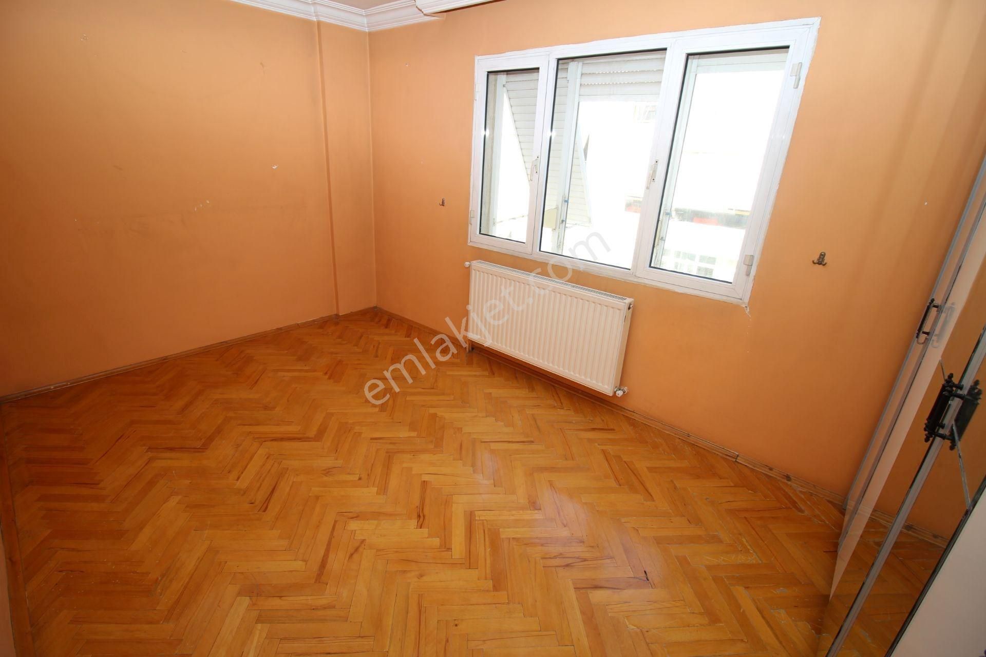 Poligonda Asansörlü Kapalı Otoparklı Cadde Yakını Ara Kat - Görsel 28