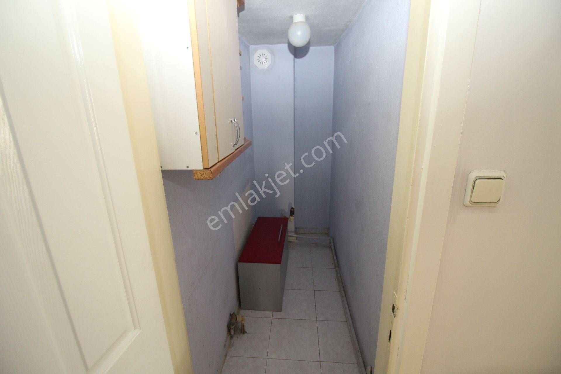 Poligonda Asansörlü Kapalı Otoparklı Cadde Yakını Ara Kat - Görsel 31