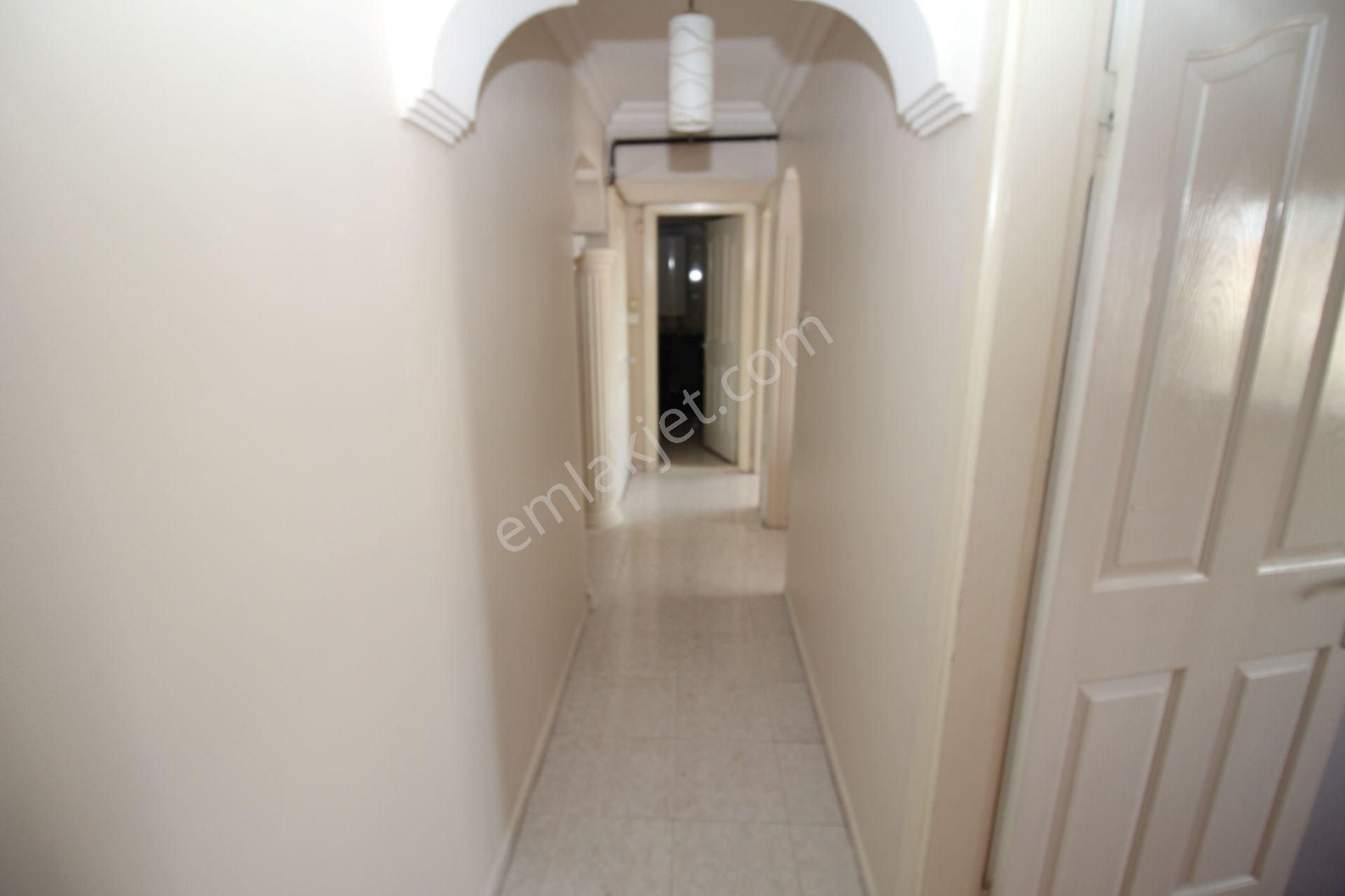 Poligonda Asansörlü Kapalı Otoparklı Cadde Yakını Ara Kat - Görsel 27