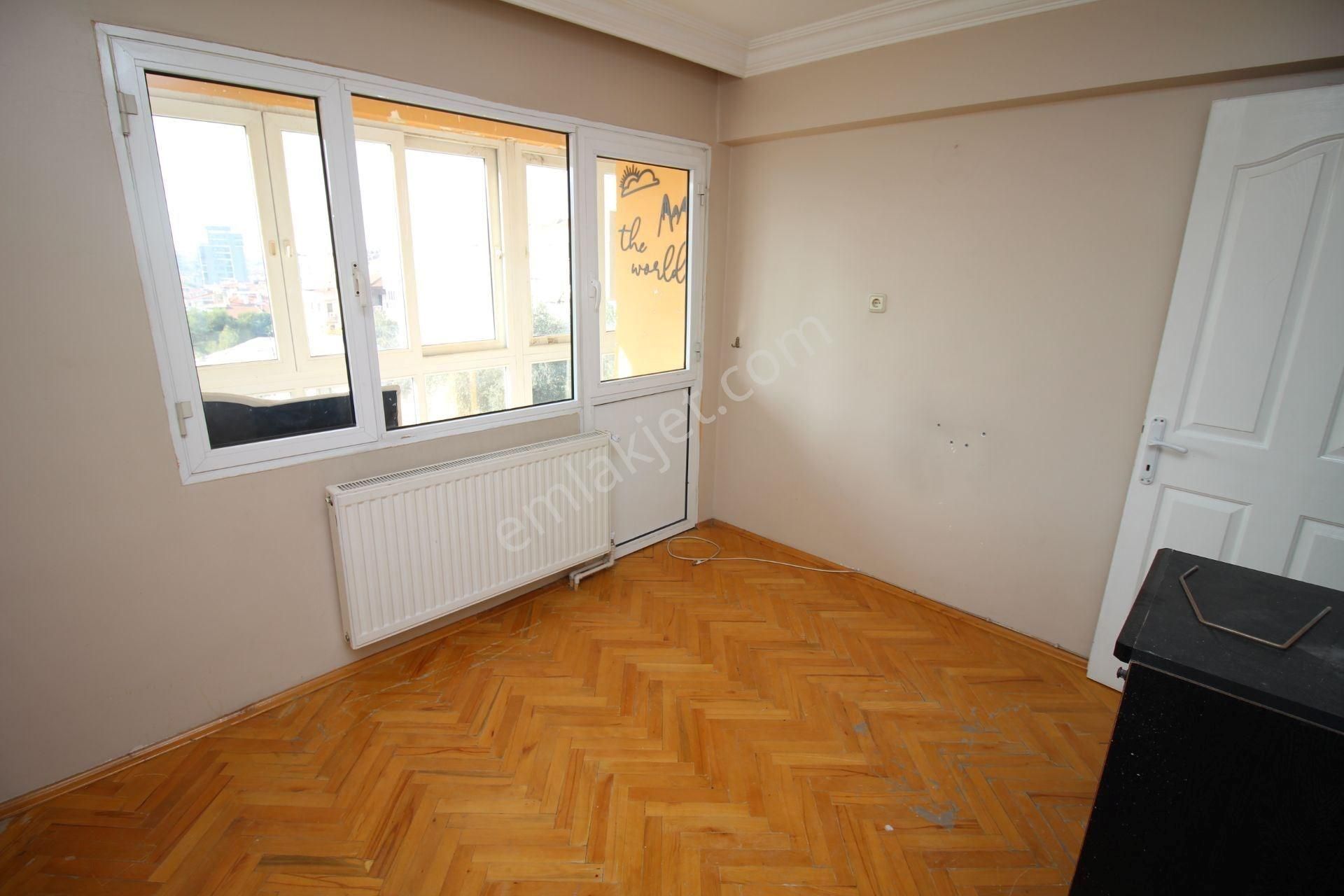 Poligonda Asansörlü Kapalı Otoparklı Cadde Yakını Ara Kat - Görsel 18