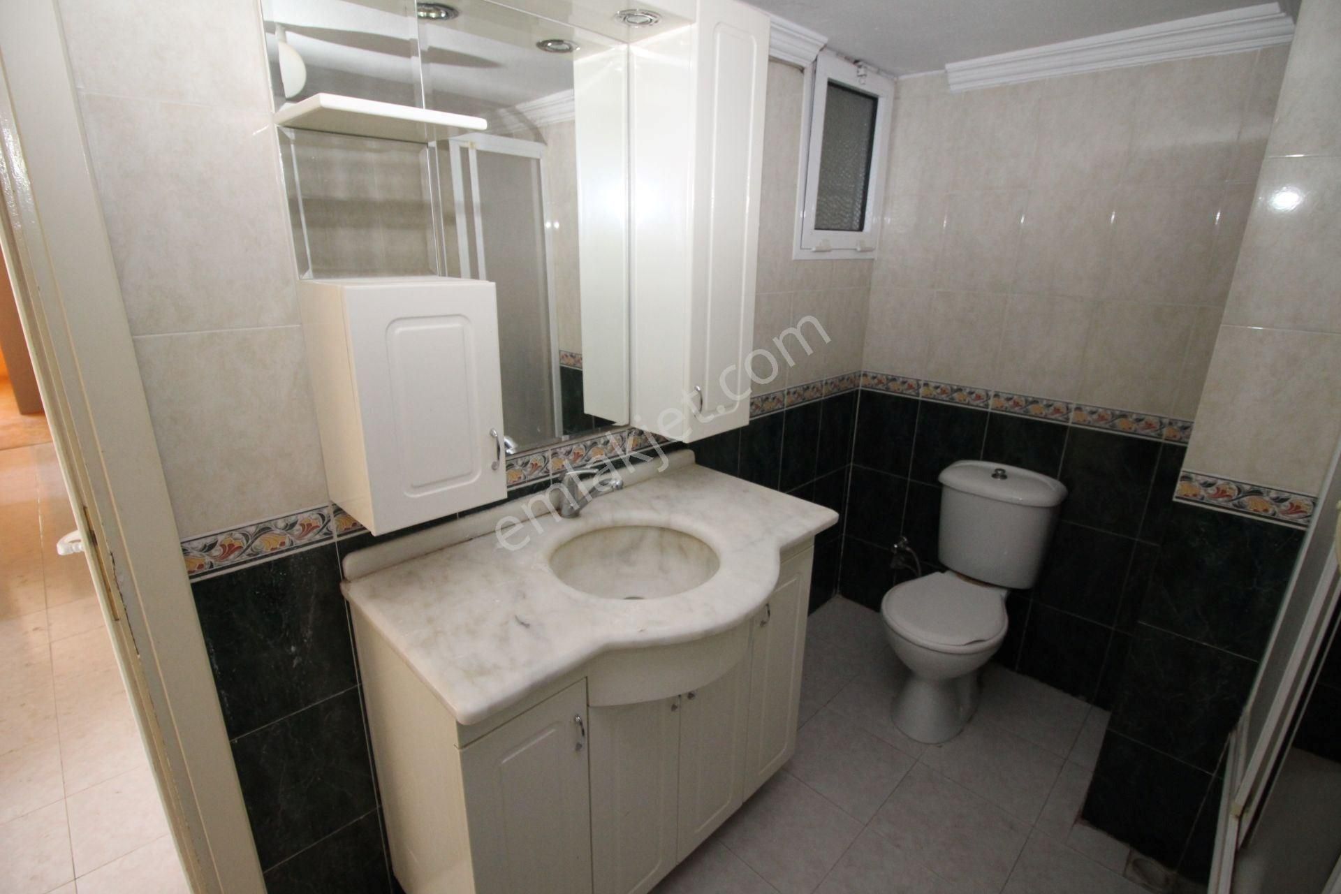 Poligonda Asansörlü Kapalı Otoparklı Cadde Yakını Ara Kat - Görsel 21