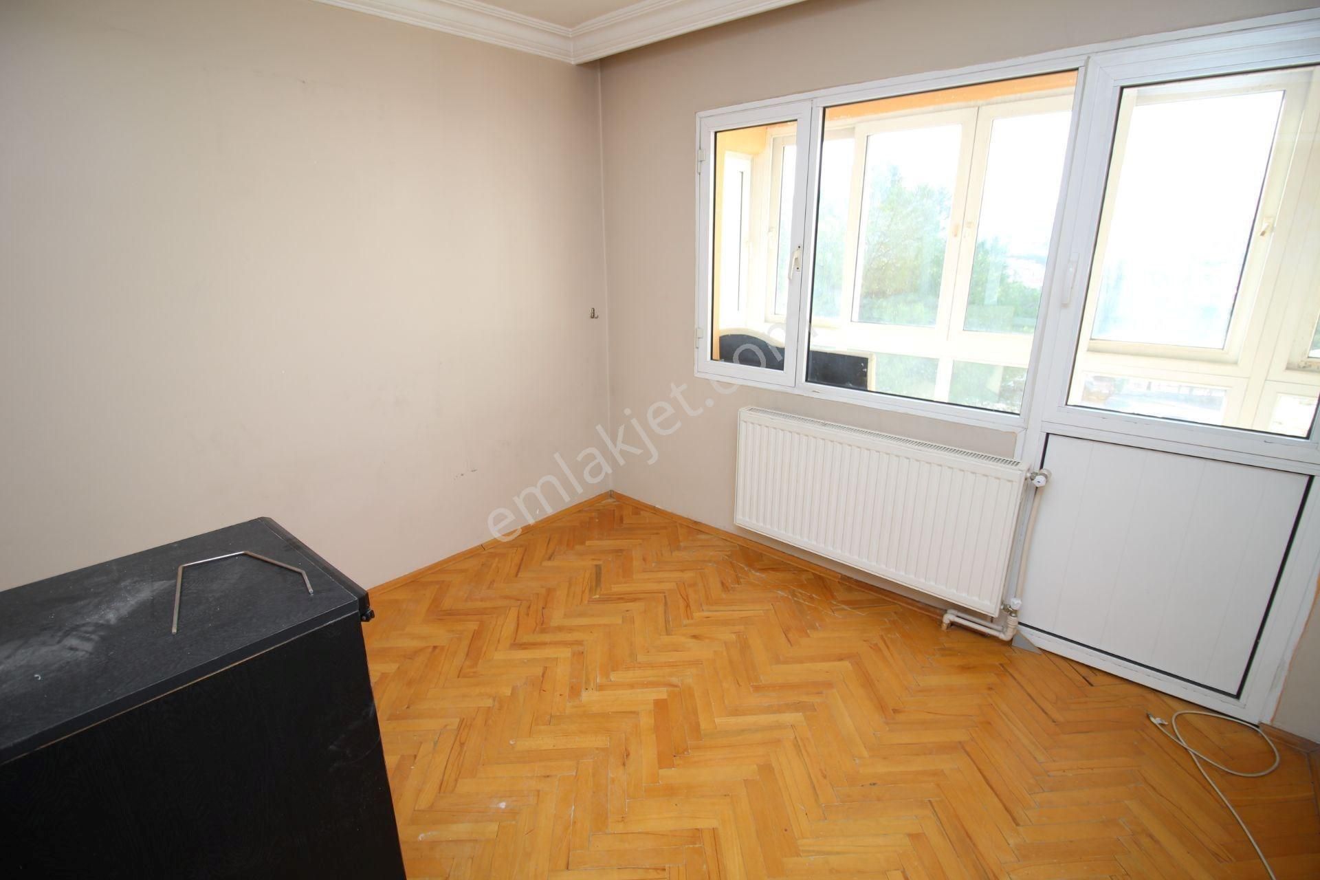 Poligonda Asansörlü Kapalı Otoparklı Cadde Yakını Ara Kat - Görsel 16