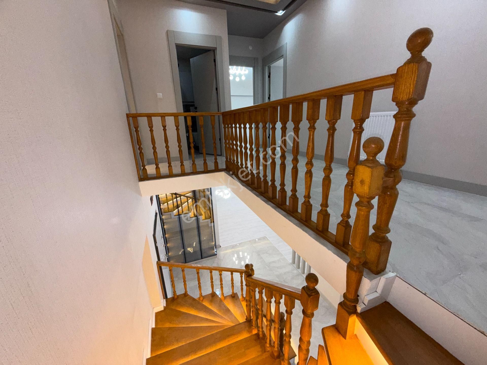 Pursaklar Ufuk Kılıç Emlak'tan Özel Tasarımlı K.otoparklı 5+2 Sıfır Dubleks - Görsel 31